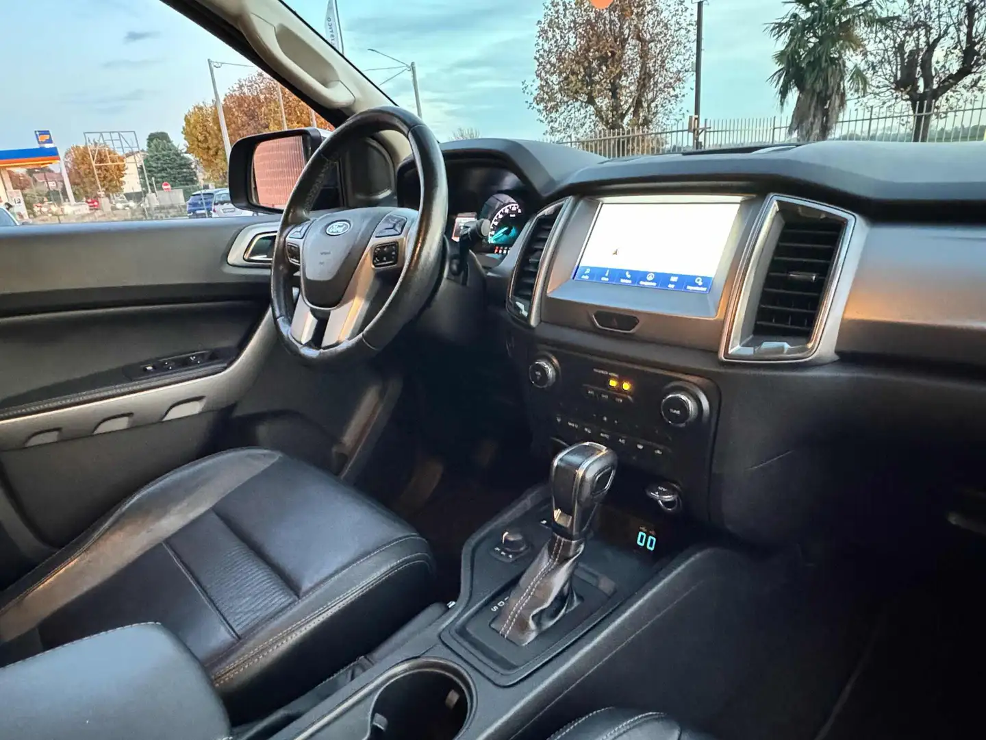 Ford Ranger 2.0 AUTOM IVA ESPOSTA GARANZIA FORD 2029 FULL Noir - 2