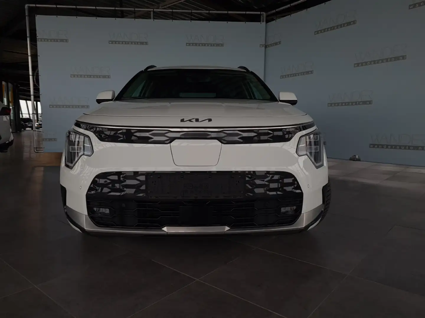 Kia e-Niro 64.8 kWh Edition/Camera/LED-verlichting/NAV Wit - 2