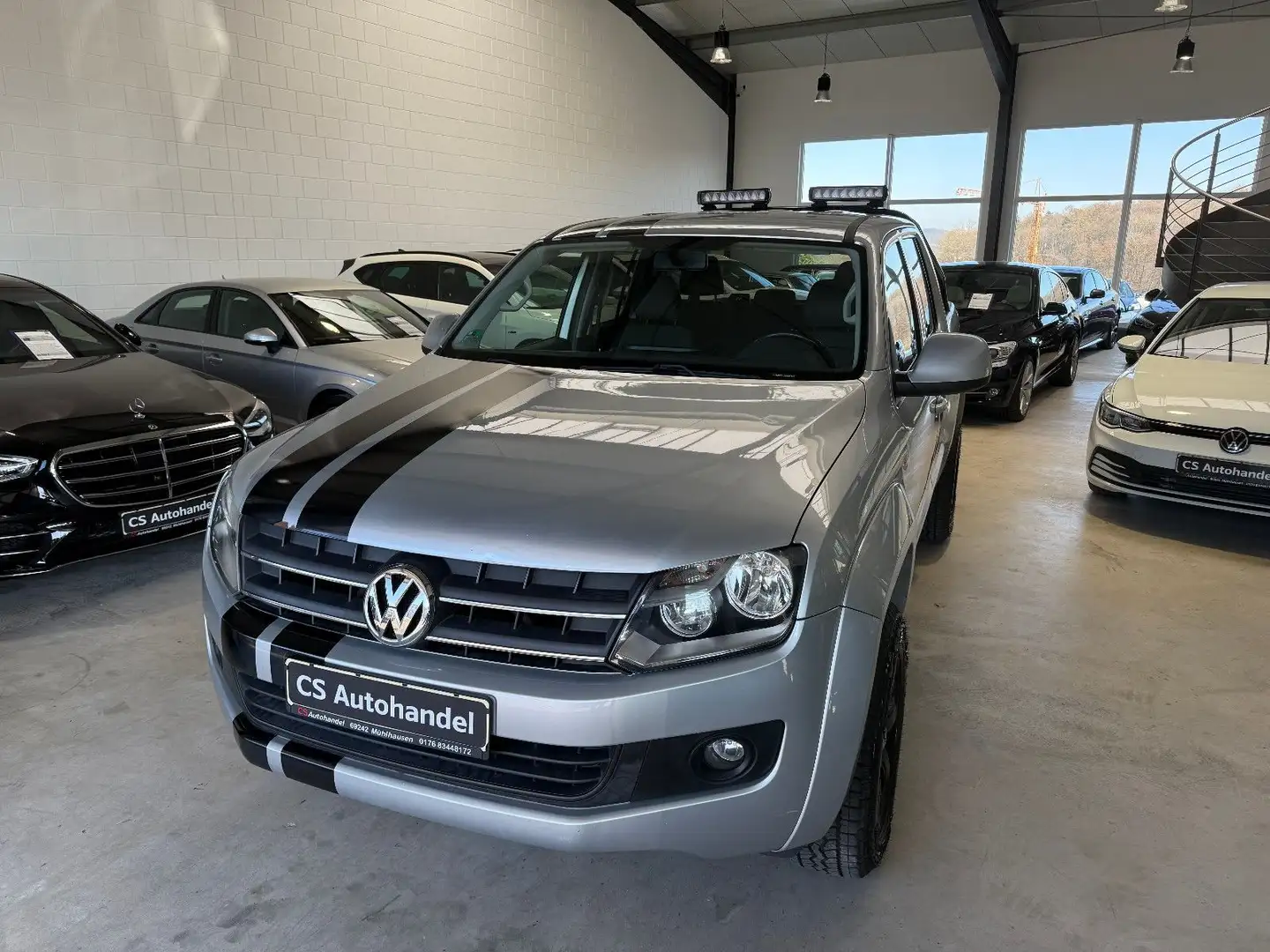 Volkswagen Amarok 2,0TDI Trendline DoubleCab 4Motion Silber - 1