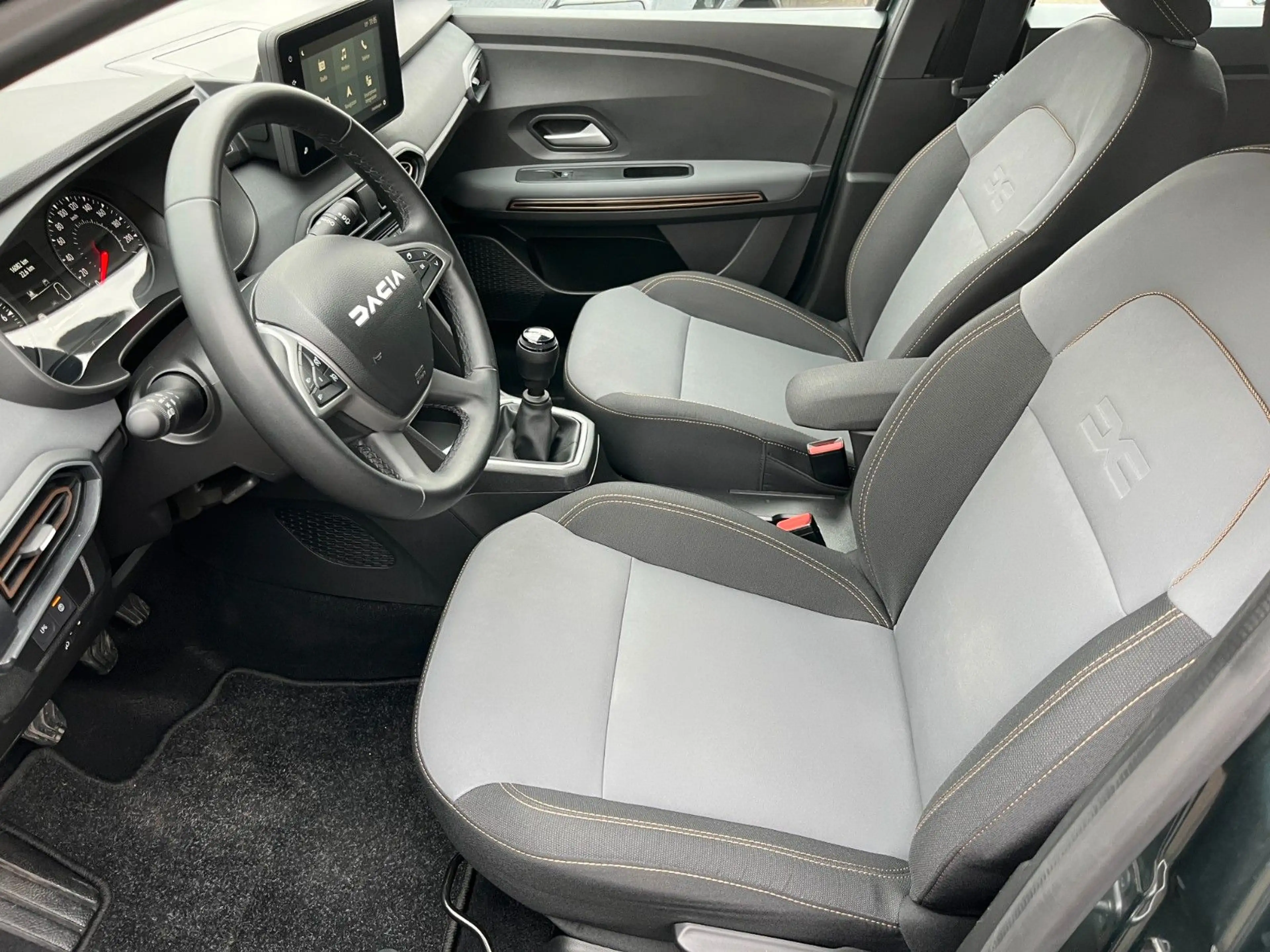 Dacia Sandero Stepway Extreme+ LPG - AHK Allw. Gar 1Hd — photo 11