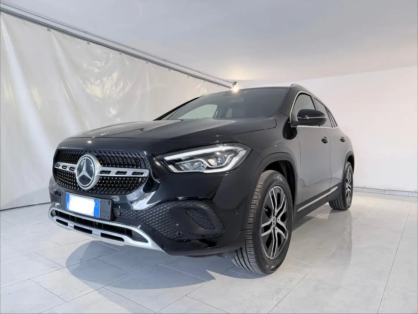Mercedes-Benz GLA 200 D 150 CV 2021 EXECUTIVE AUTO FULL LED+NAVI+PELLE - 2