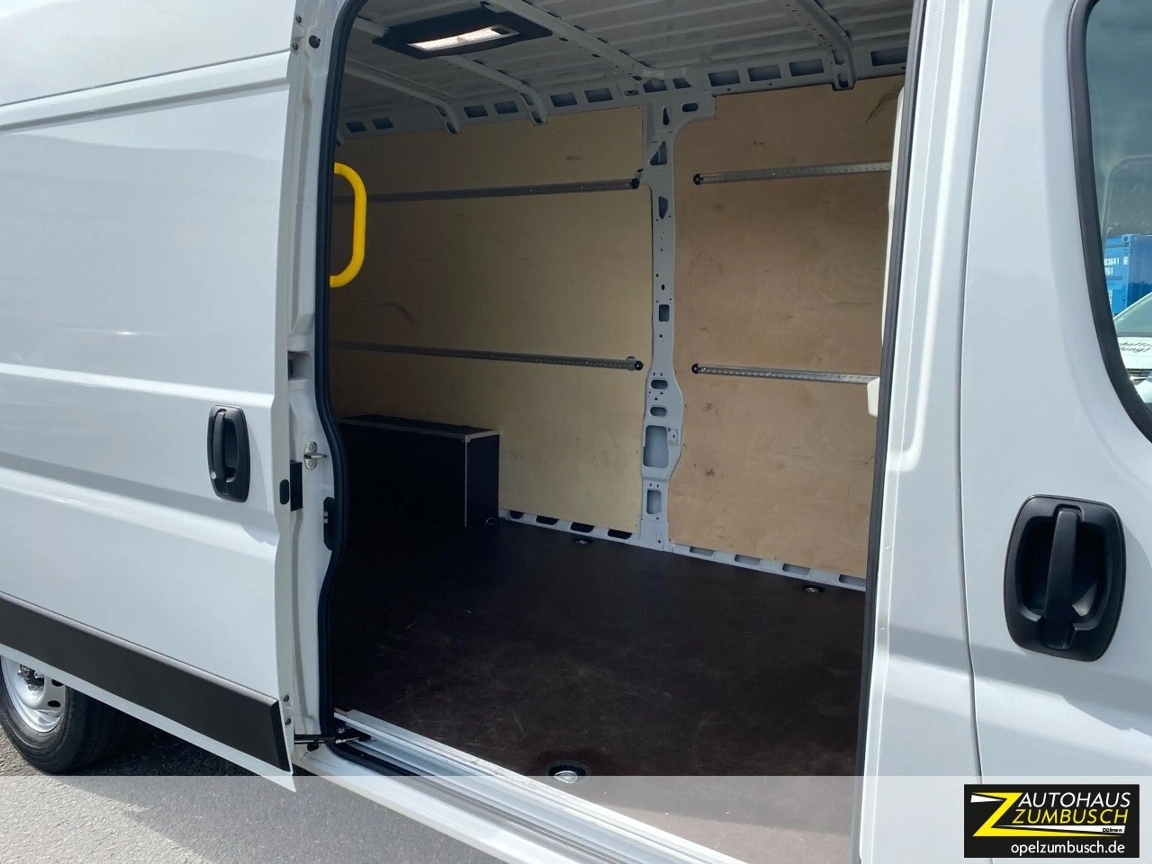 Opel Movano 2.2 Blue-HDI 140 (3,5t verstÃrkt) L4H2 — photo 14