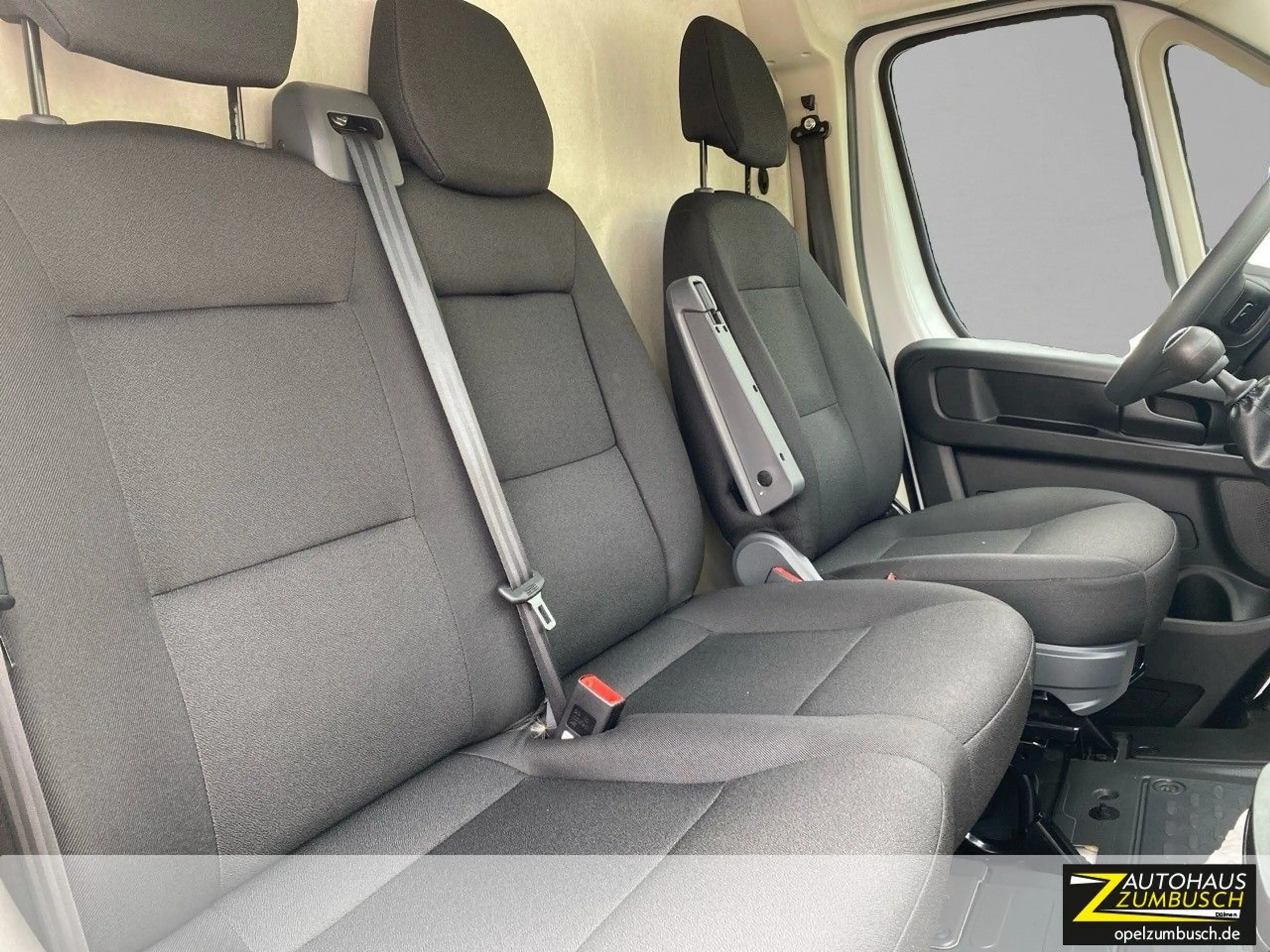 Opel Movano 2.2 Blue-HDI 140 (3,5t verstÃrkt) L4H2 — photo 10