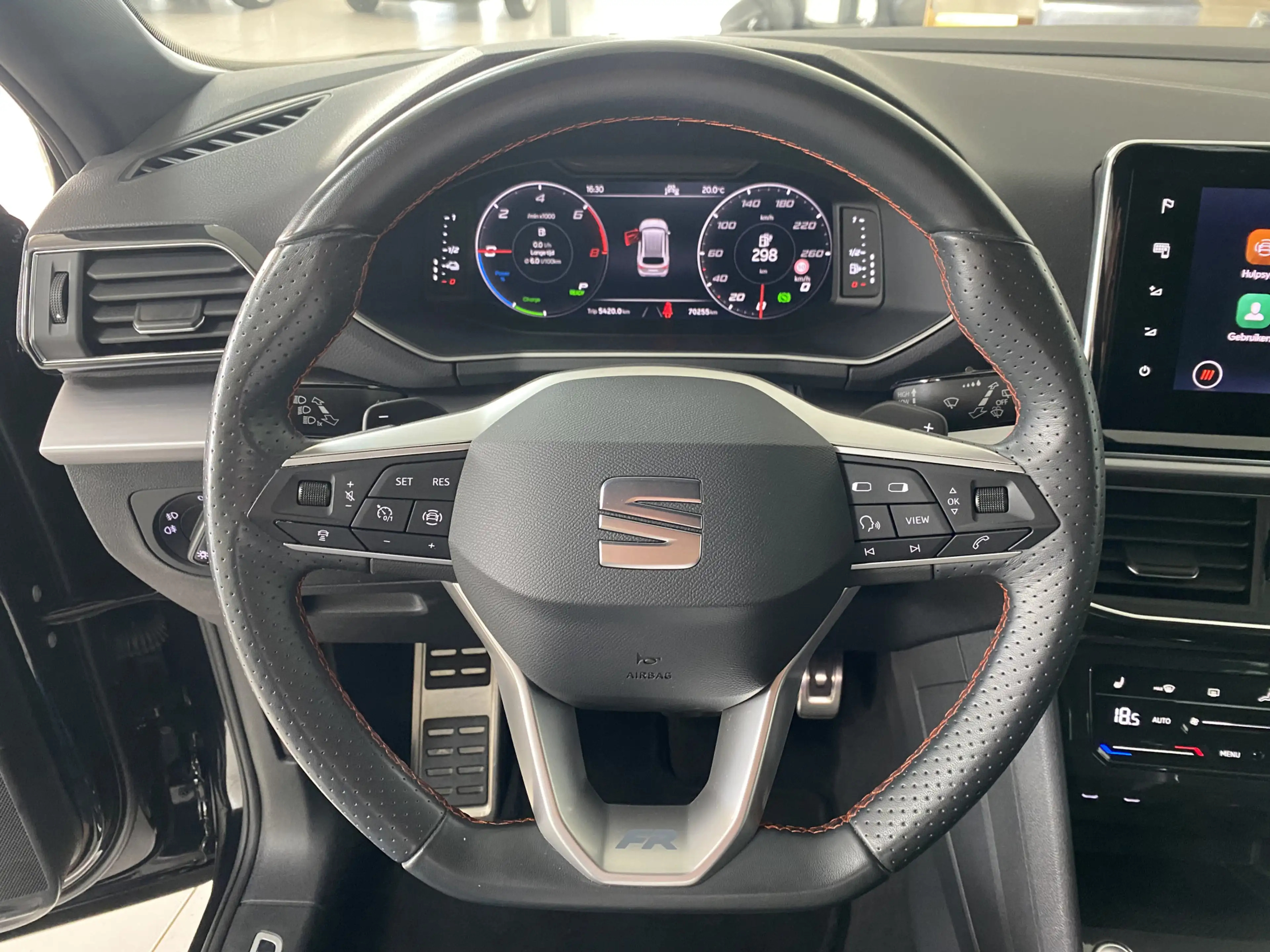 SEAT Tarraco 1.4 TSI e-Hybrid PHEV FR Business Intense Panorama — photo 14