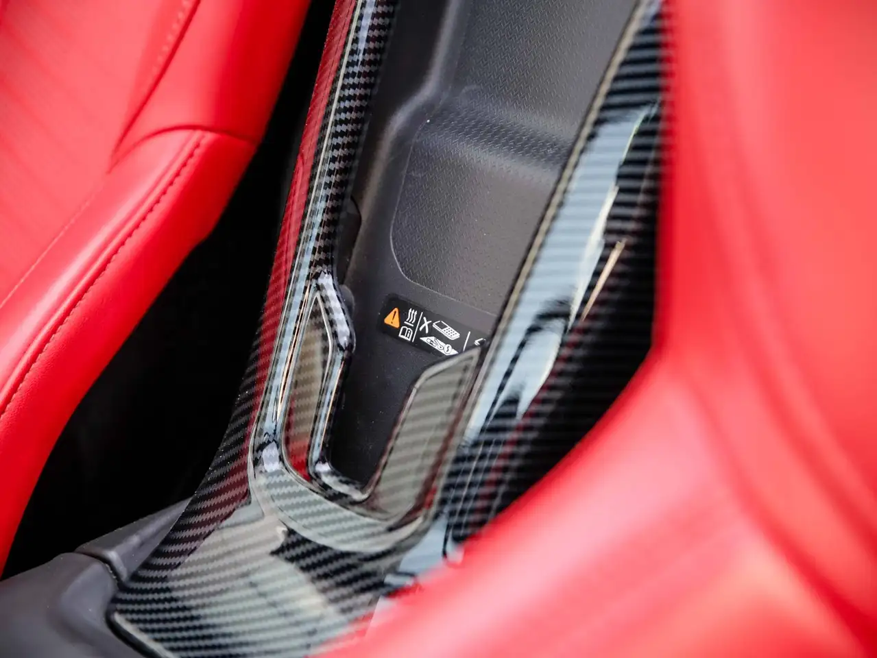 Chevrolet Corvette снимка Chevrolet Corvette