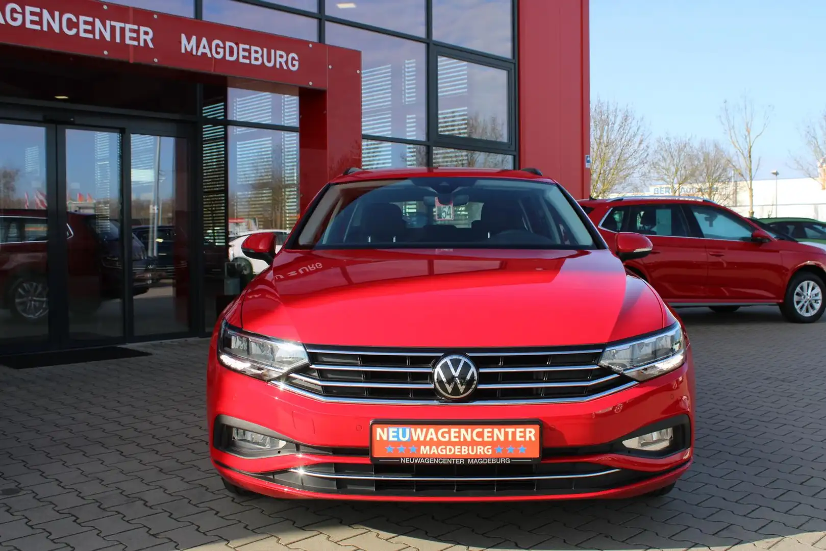 Volkswagen Passat Variant Passat 2.0TDI Business*LED*NAVI*KAMERA*ACC*SHZ* Roşu - 2