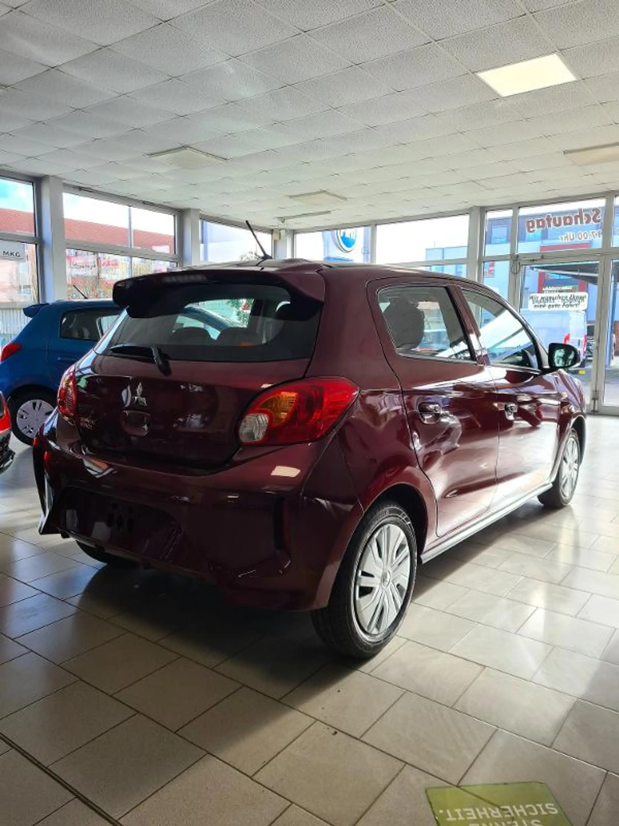 Mitsubishi Space Star Select 1.2 MIVEC 5-Gang — photo 2