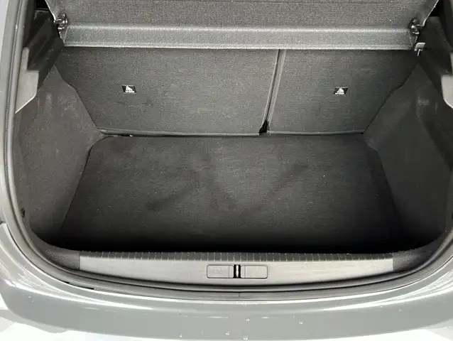 Peugeot 208 view 15