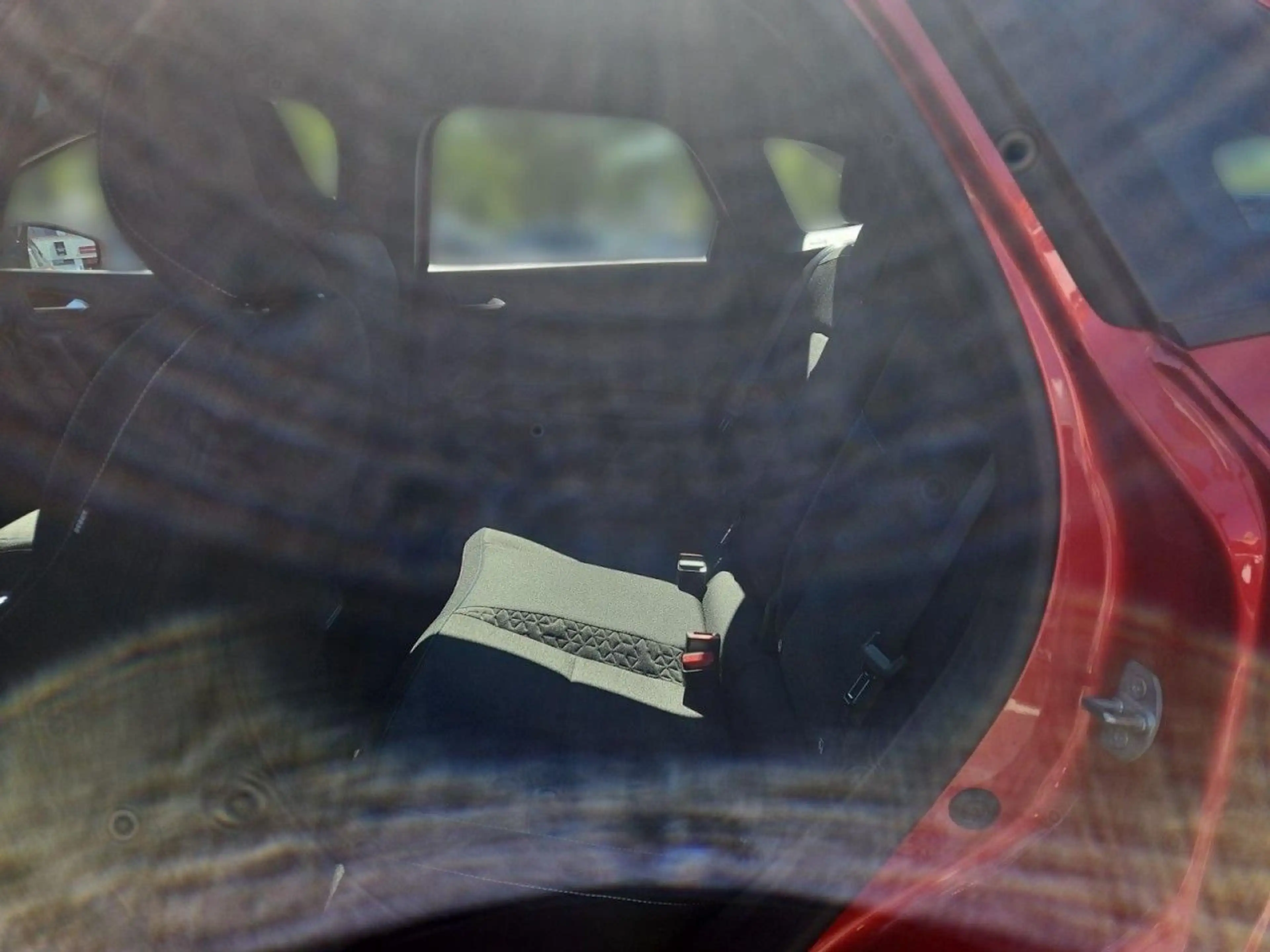 Mitsubishi Grandis 1.8 HEV DiamantPlus SmartKey AndroidAuto Klima — photo 12