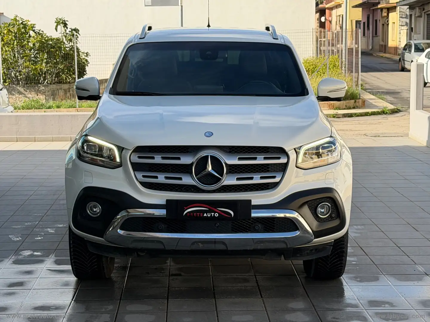 Mercedes-Benz X 250 X 250 d 4Matic Progressive Bílá - 2