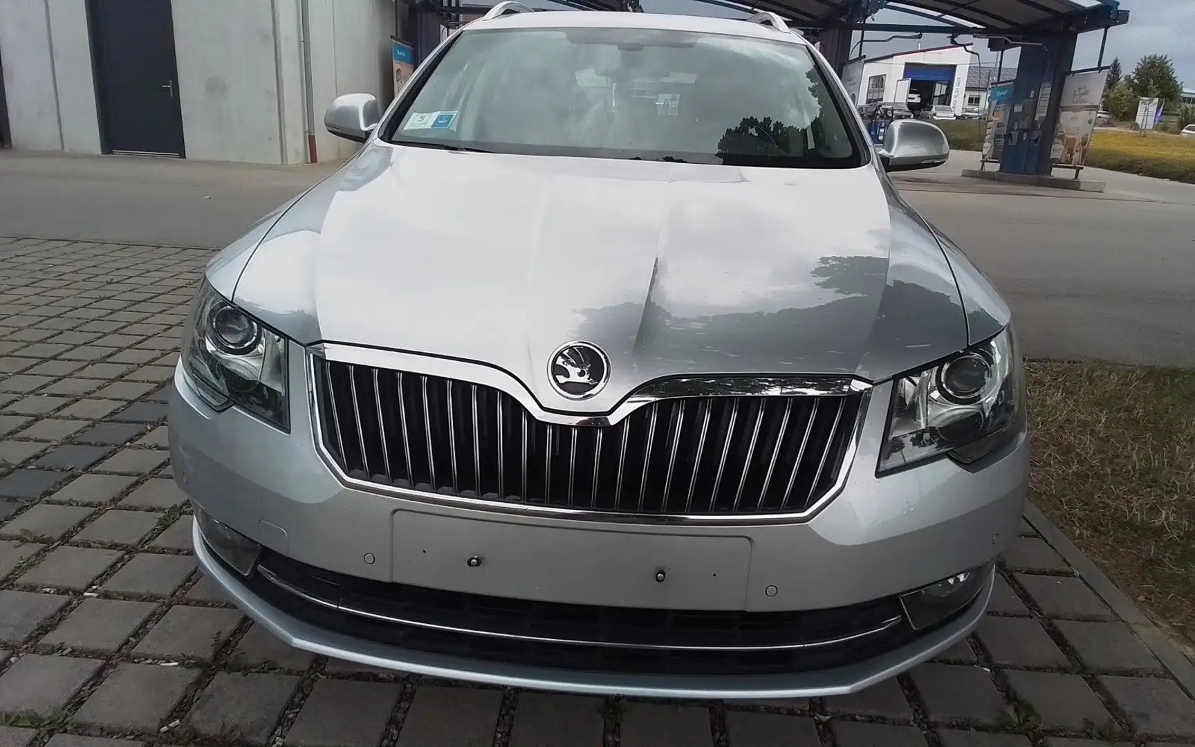 Skoda Superb Combi Elegance Silber - 1