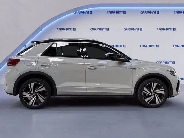 Volkswagen T-Roc view 7
