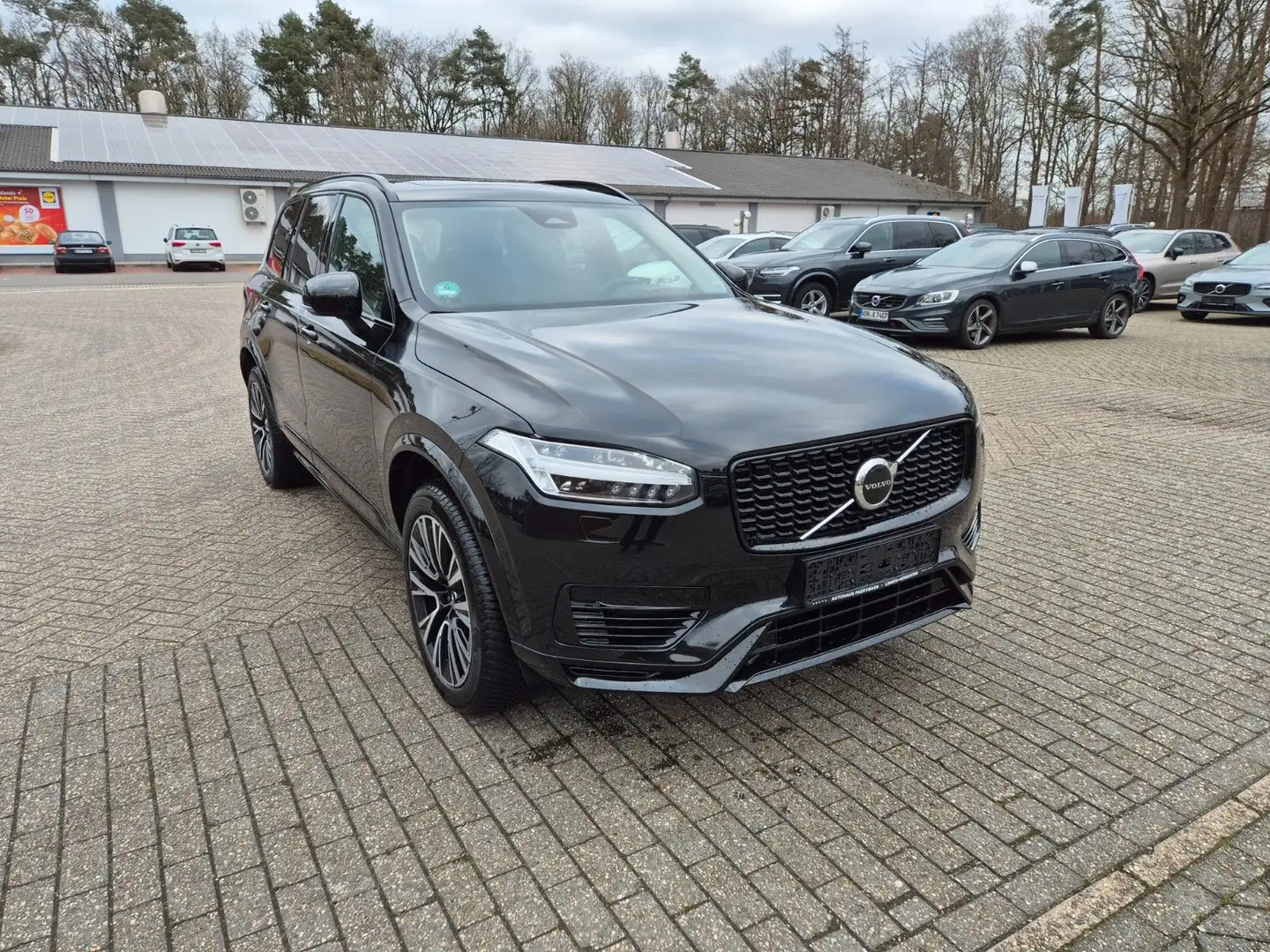 Volvo XC90 Ultra Dark T8 Recharge Plug-In Hybrid AWD Noir - 1