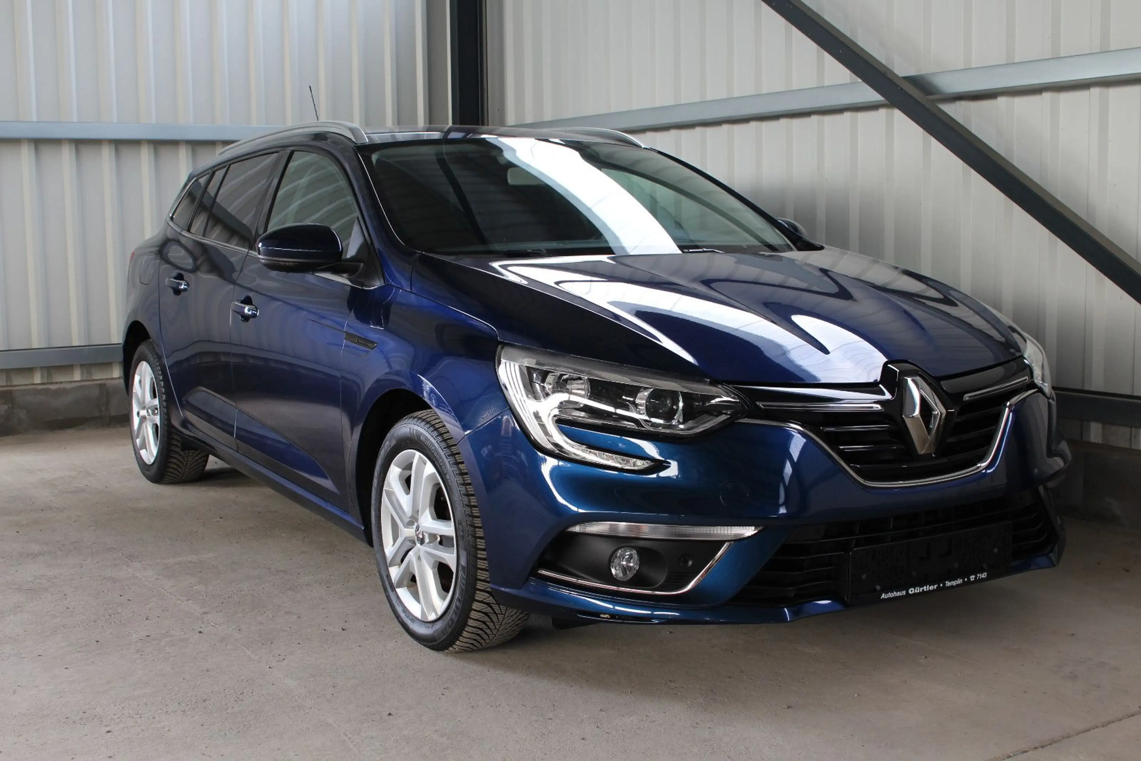 Renault Megane IV Grandtour Business Edition — photo 8