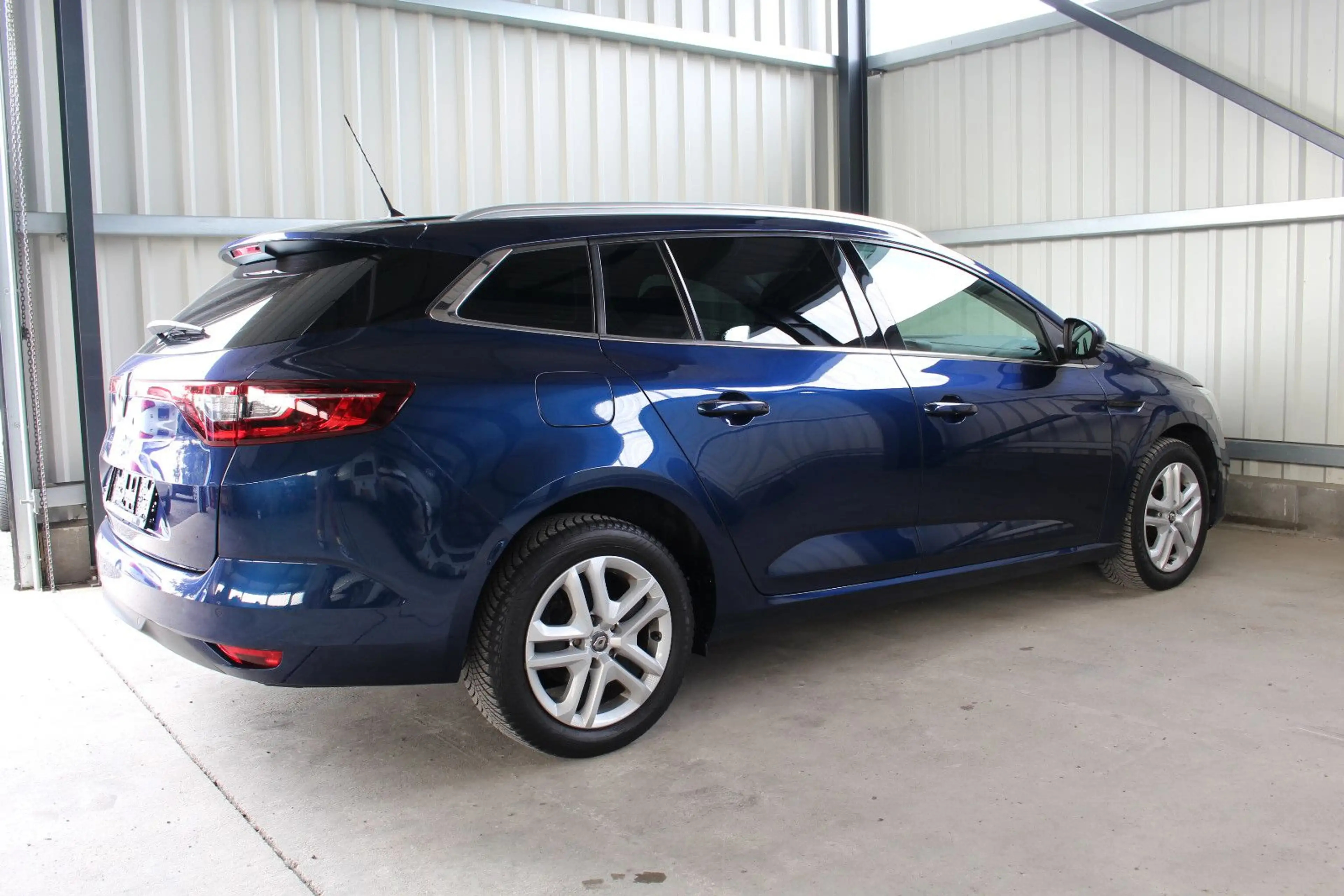 Renault Megane IV Grandtour Business Edition — photo 20