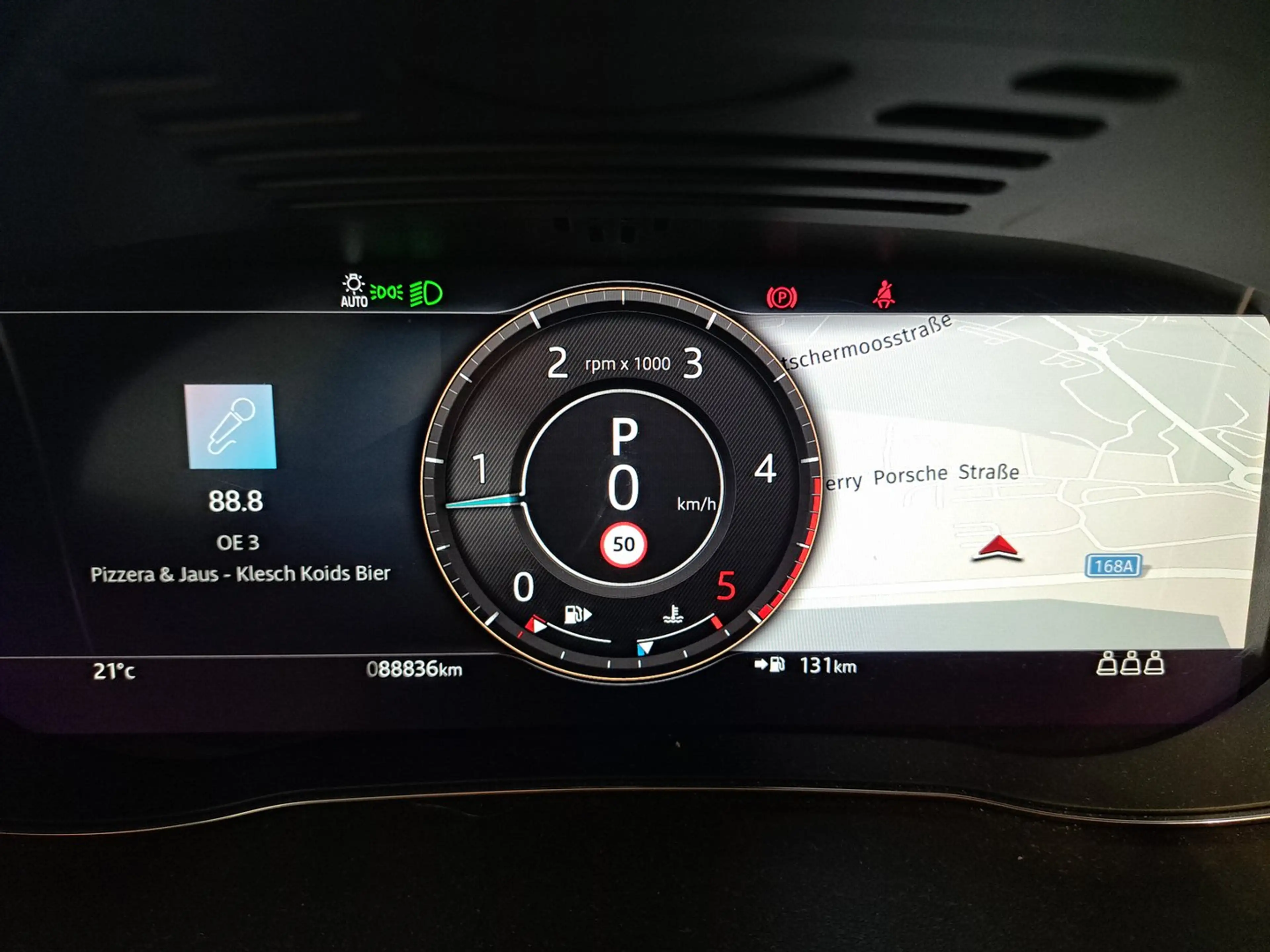 Jaguar E-Pace 2.0DI4 D200 AWD R-Dynamic S Aut. — photo 15
