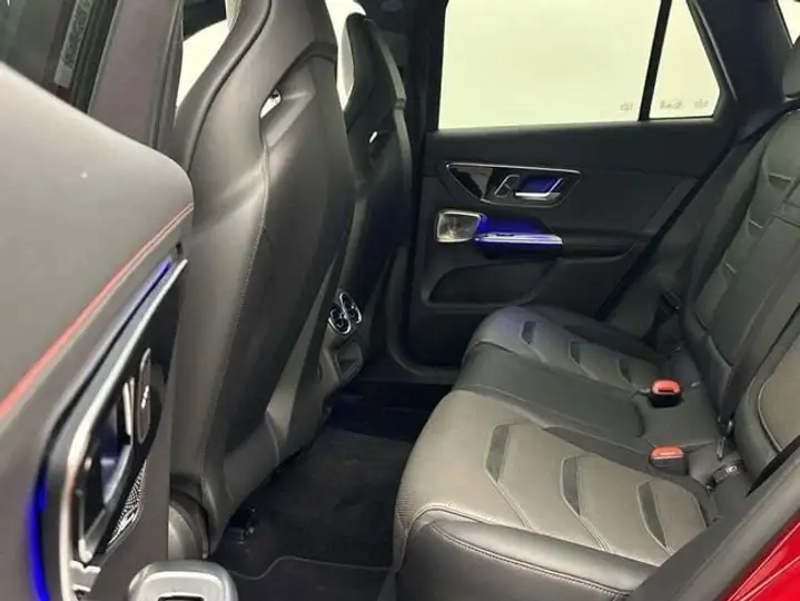 Mercedes-Benz GLC 2023, foto 11