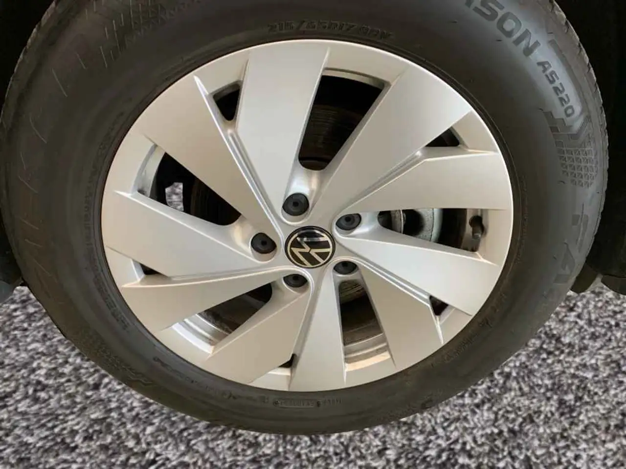 Volkswagen Tiguan 1.5 eTSI DSG *AHK*LED*NAVI*R-CAM*SHZ*TEL* 5