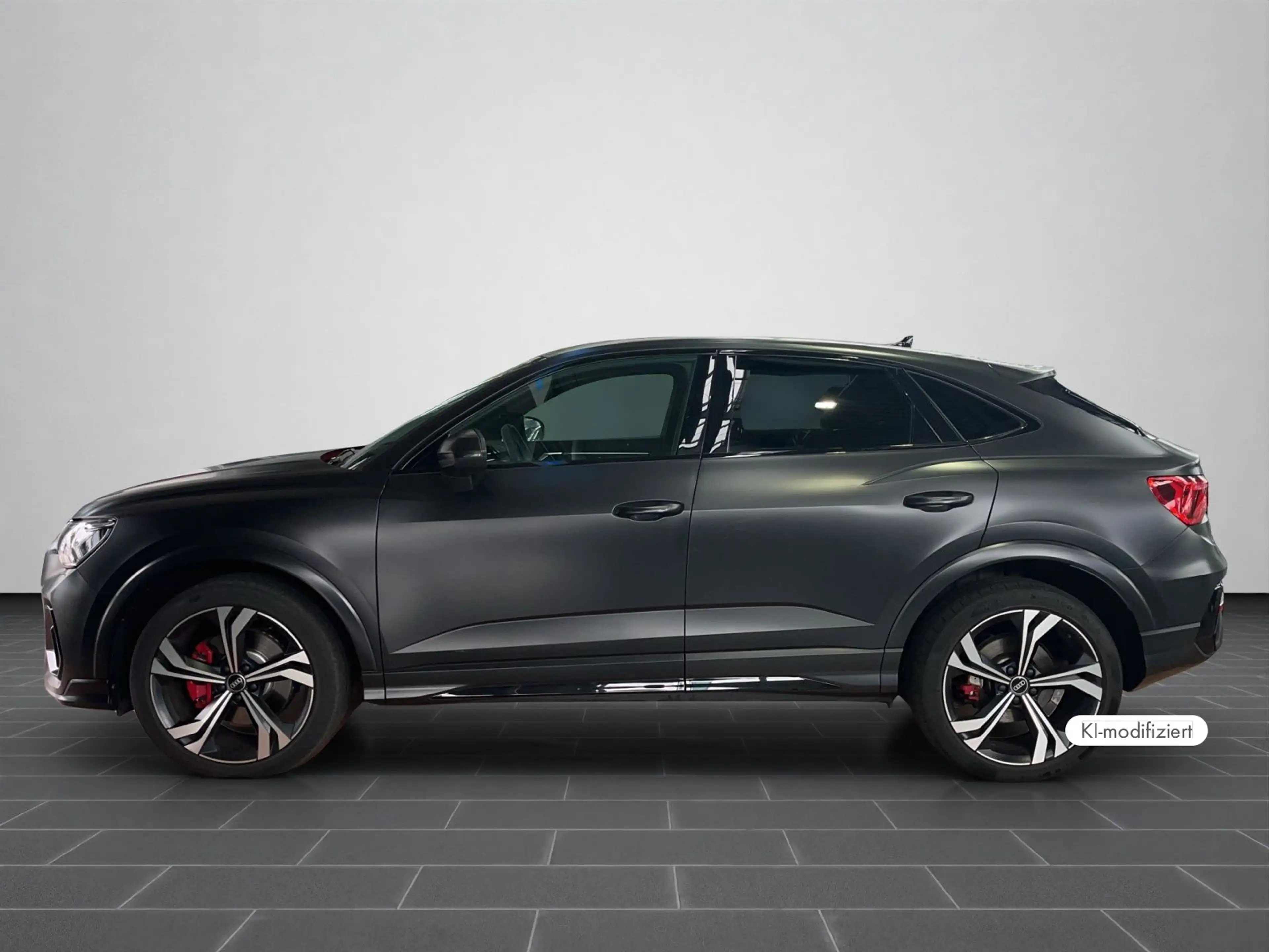 Audi Q3 S line 45 TFSI quattro S tronic STA — photo 4