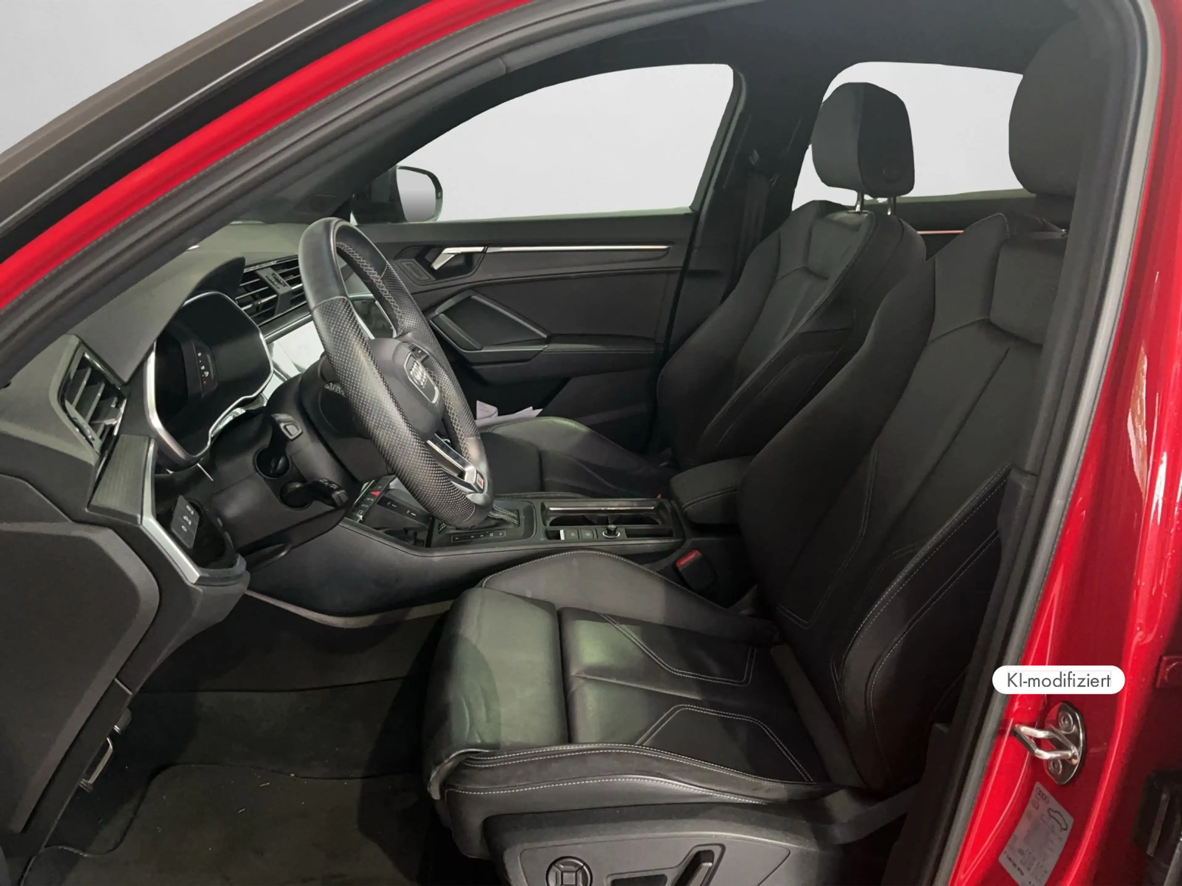 Audi Q3 S line 45 TFSI quattro S tronic STA — photo 7
