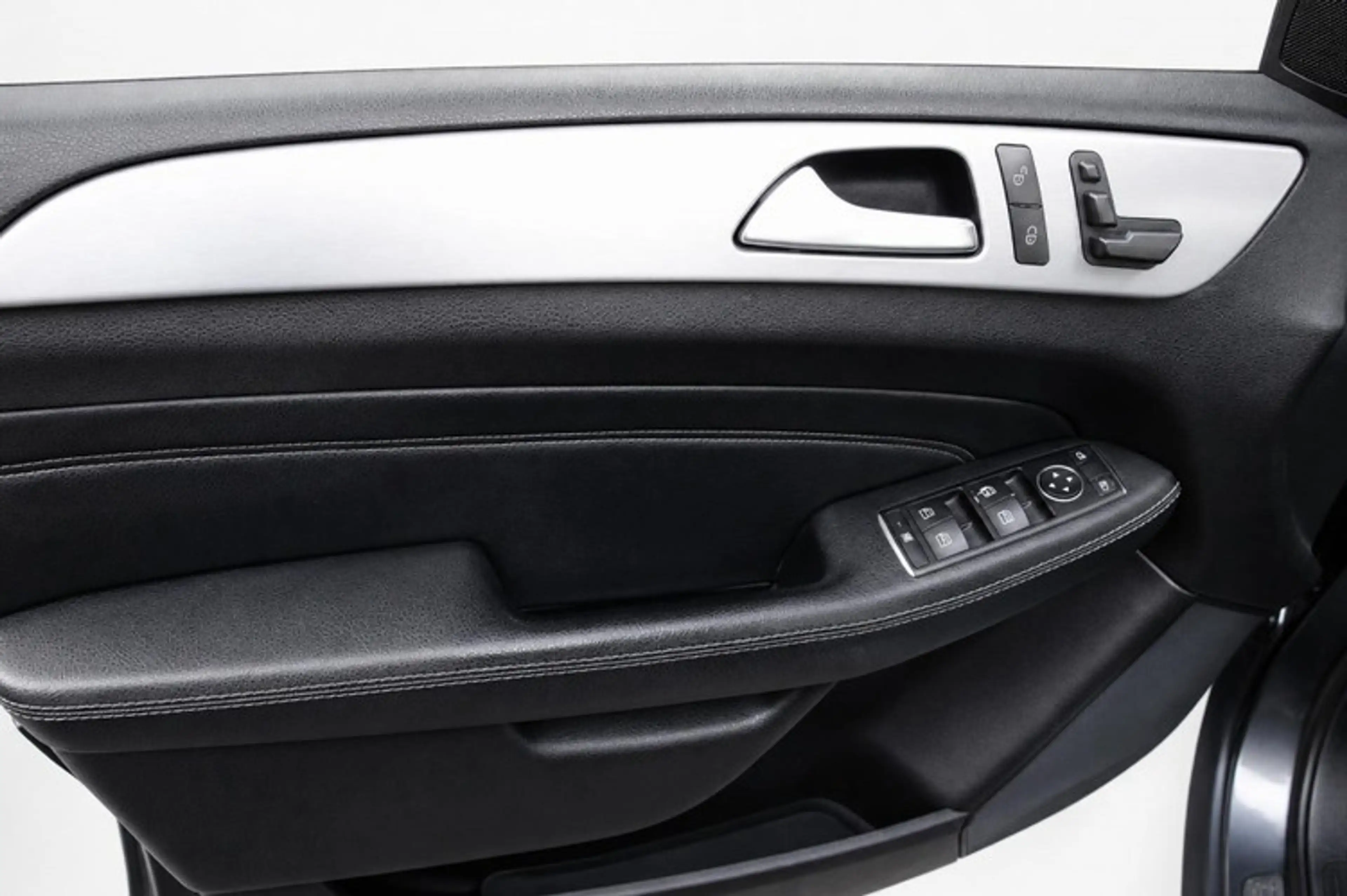 Mercedes-Benz ML 250 M-klasse BlueTEC — photo 11