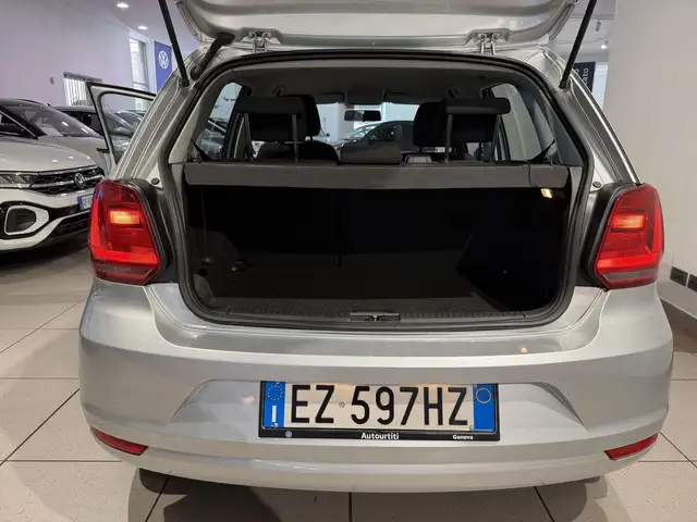Volkswagen Polo view 9