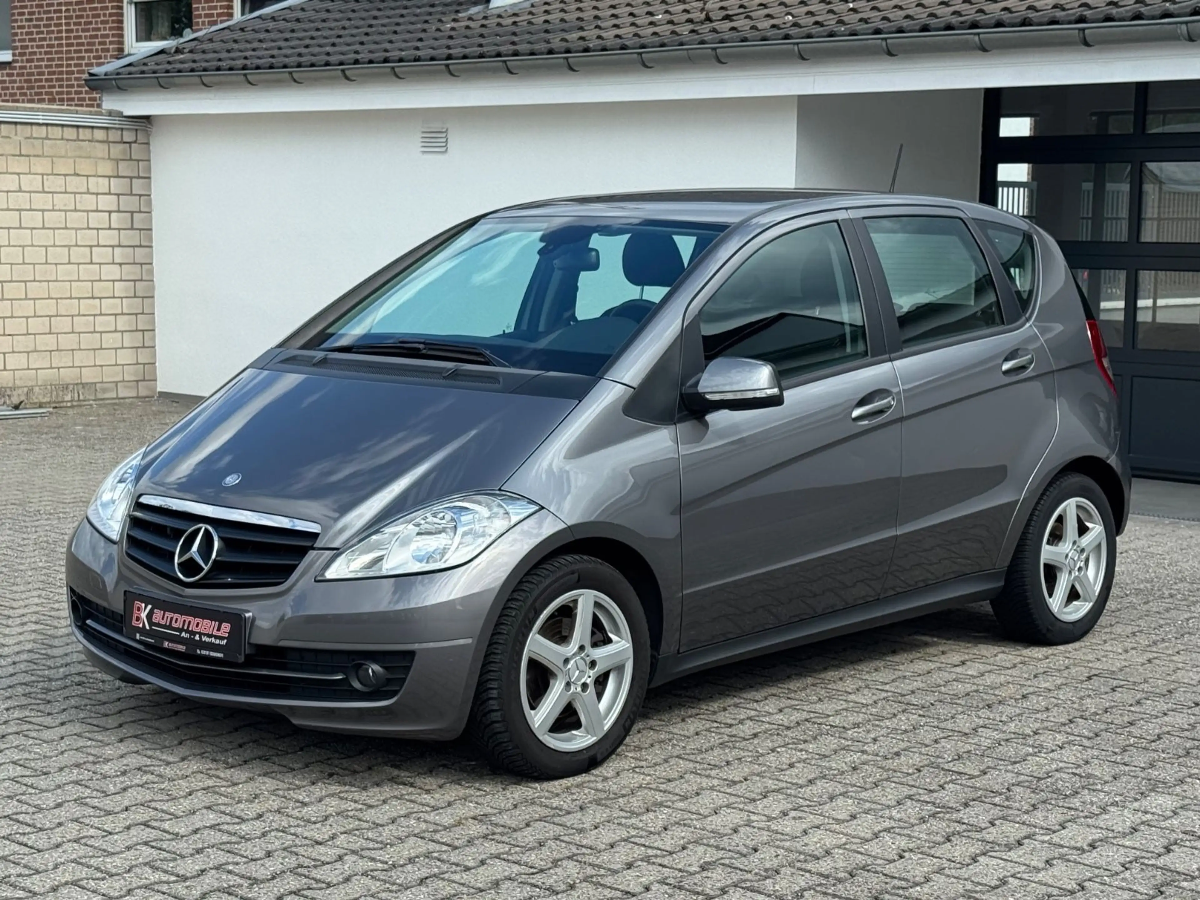 Mercedes-Benz A 180 5-türig Automatik PDC Euro5 — photo 10
