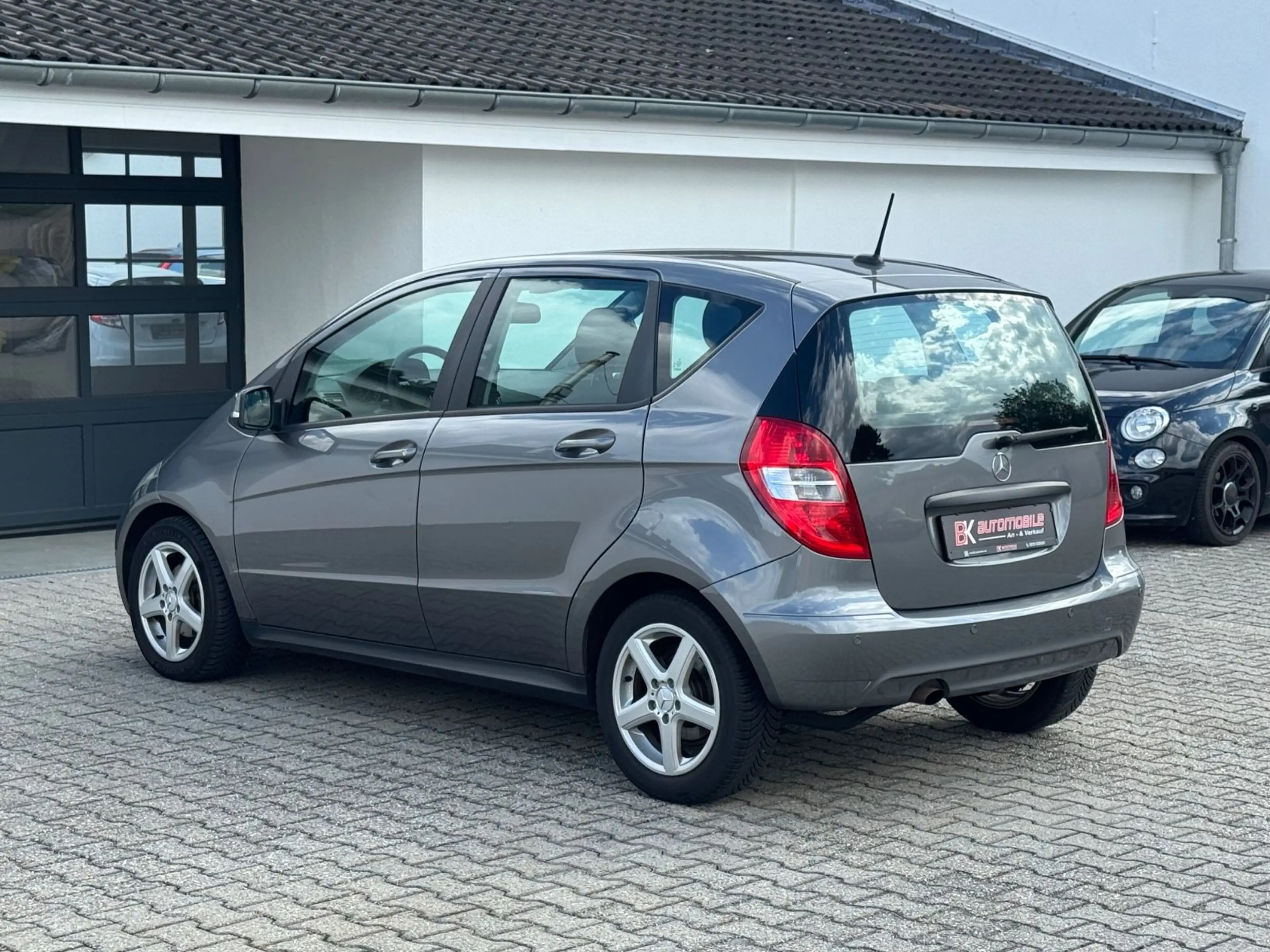 Mercedes-Benz A 180 5-türig Automatik PDC Euro5 — photo 4