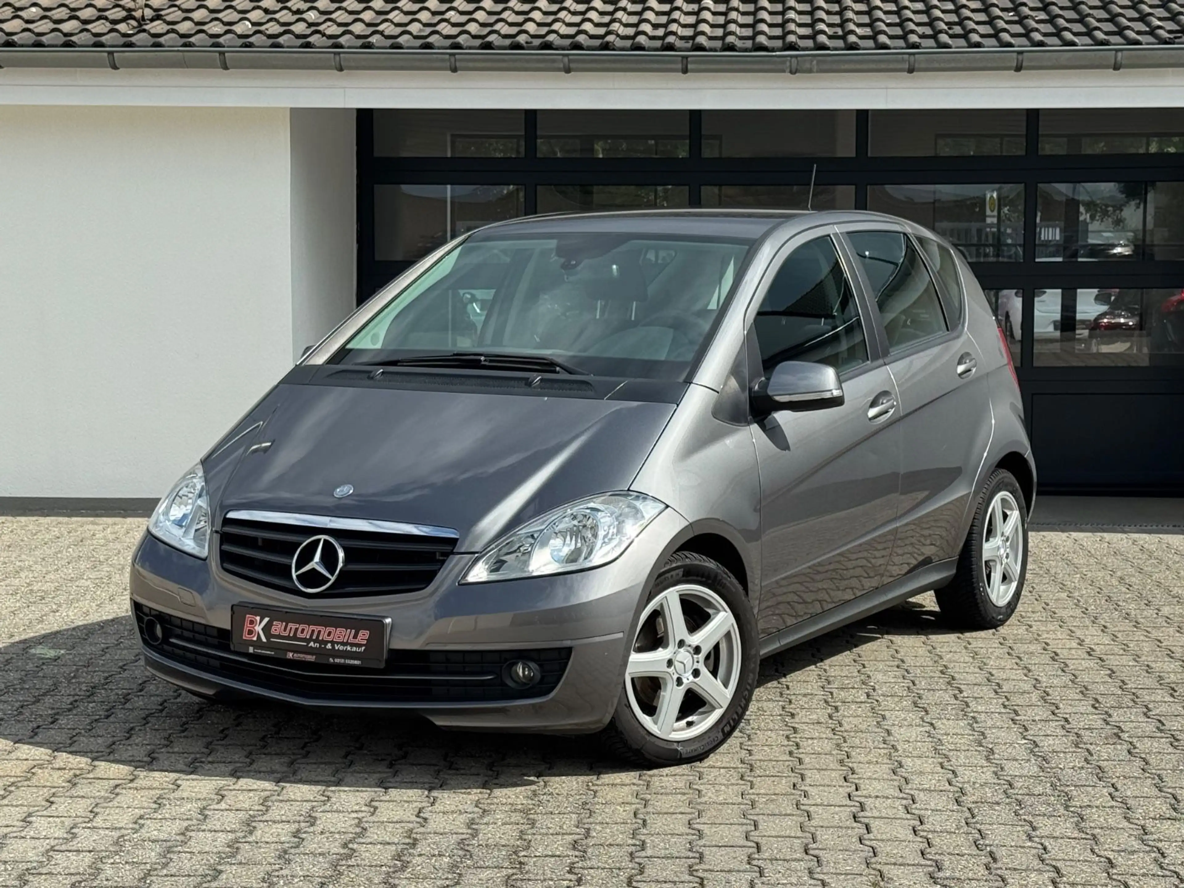Mercedes-Benz A 180 5-türig Automatik PDC Euro5 — photo 3