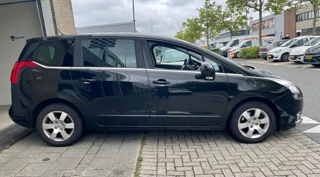 Peugeot 5008 view 15