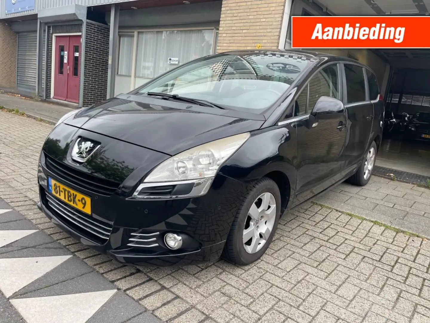 Peugeot 5008 1.6 THP ST 7p. CLIMA PANORAMA NAP APK 10-2025 Fekete - 1