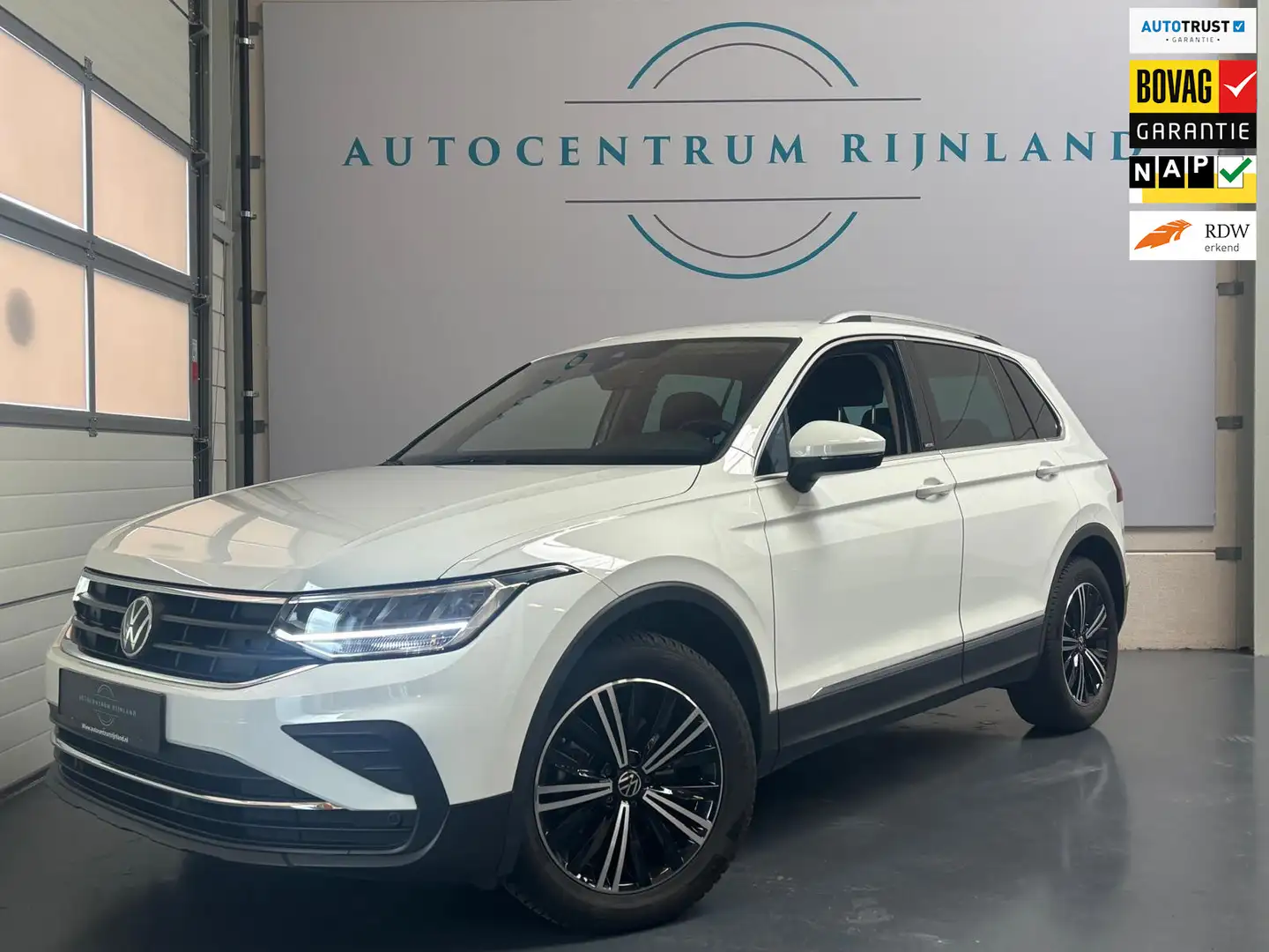 Volkswagen Tiguan 1.5 TSI Move Business 1 Jaar BOVAG GARANTIE Wit - 1