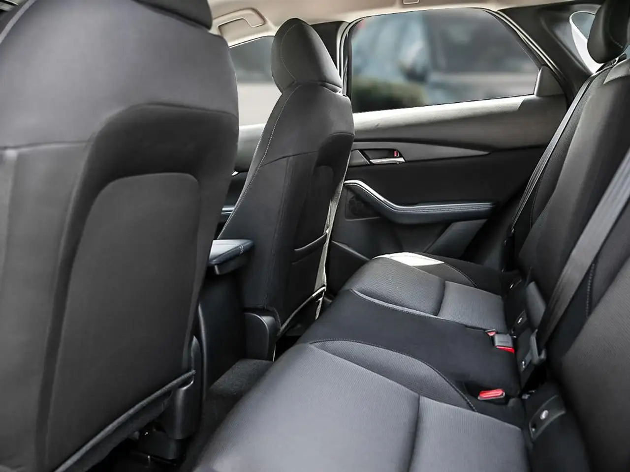 Mazda CX-30 снимка Mazda CX-30