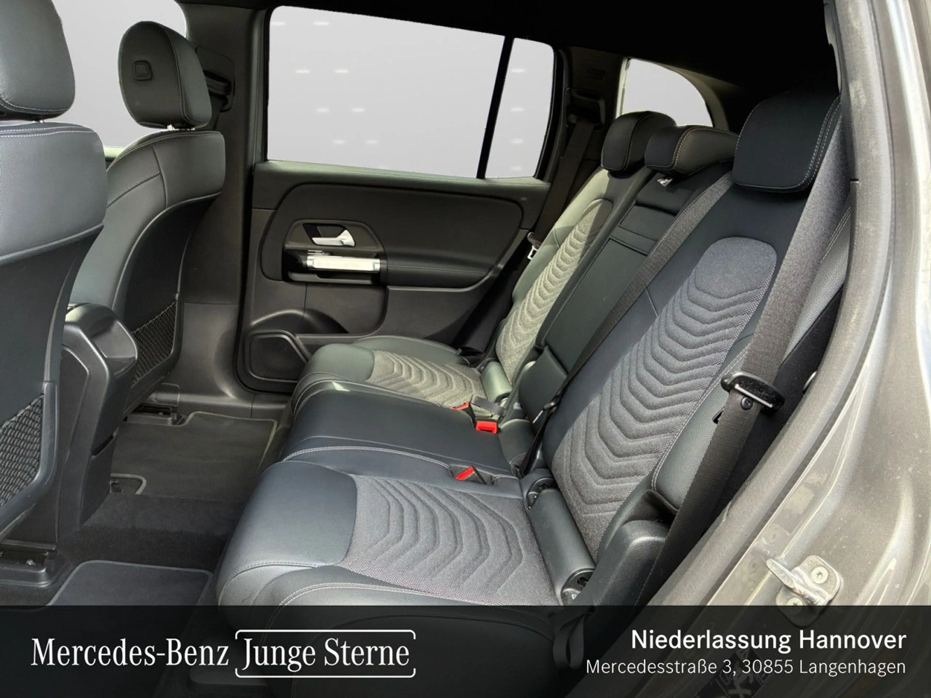 Mercedes-Benz EQB 250 PROG+NIGHT+ADVANCED+KAMERA — photo 12