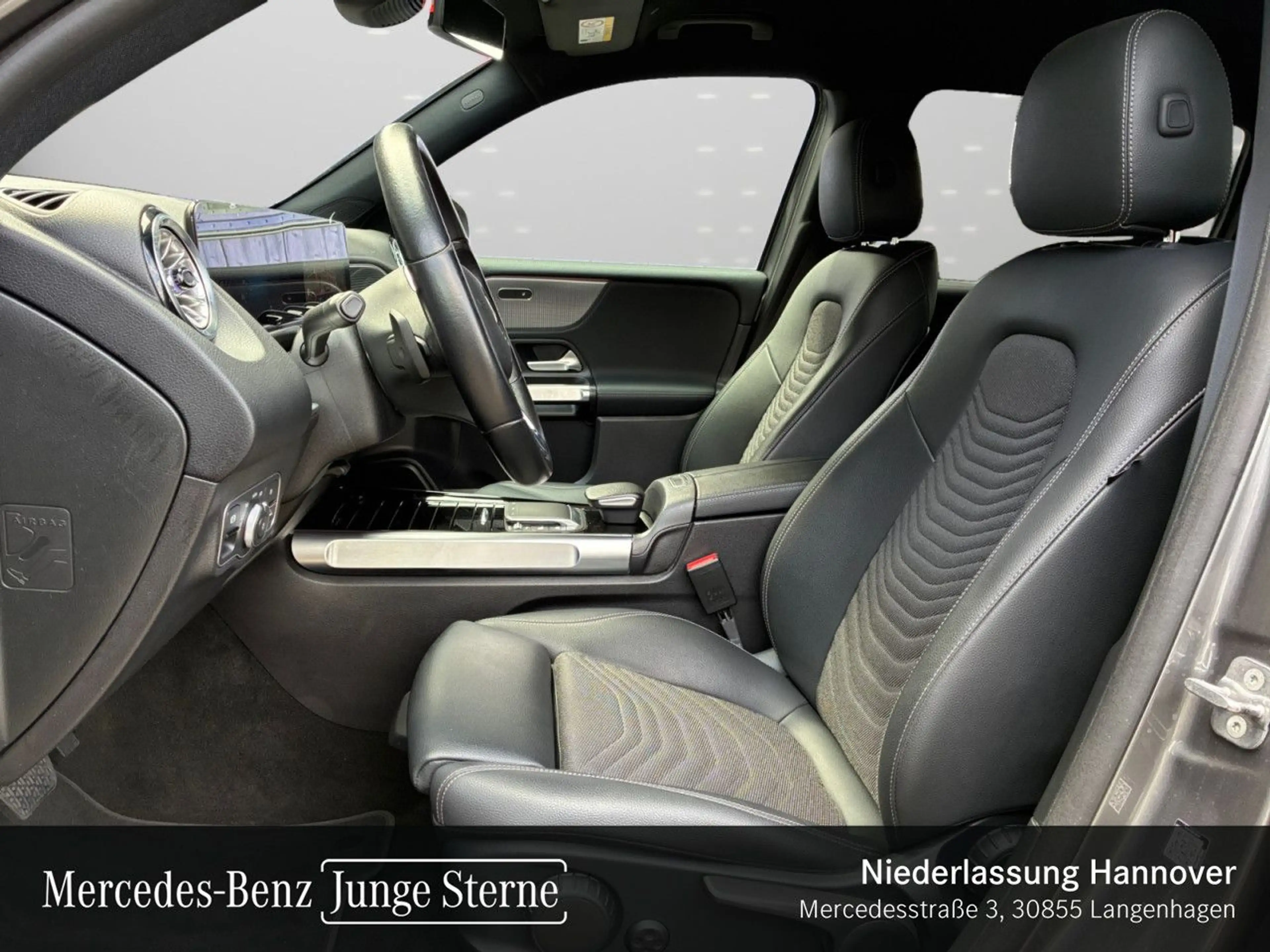 Mercedes-Benz EQB 250 PROG+NIGHT+ADVANCED+KAMERA — photo 11