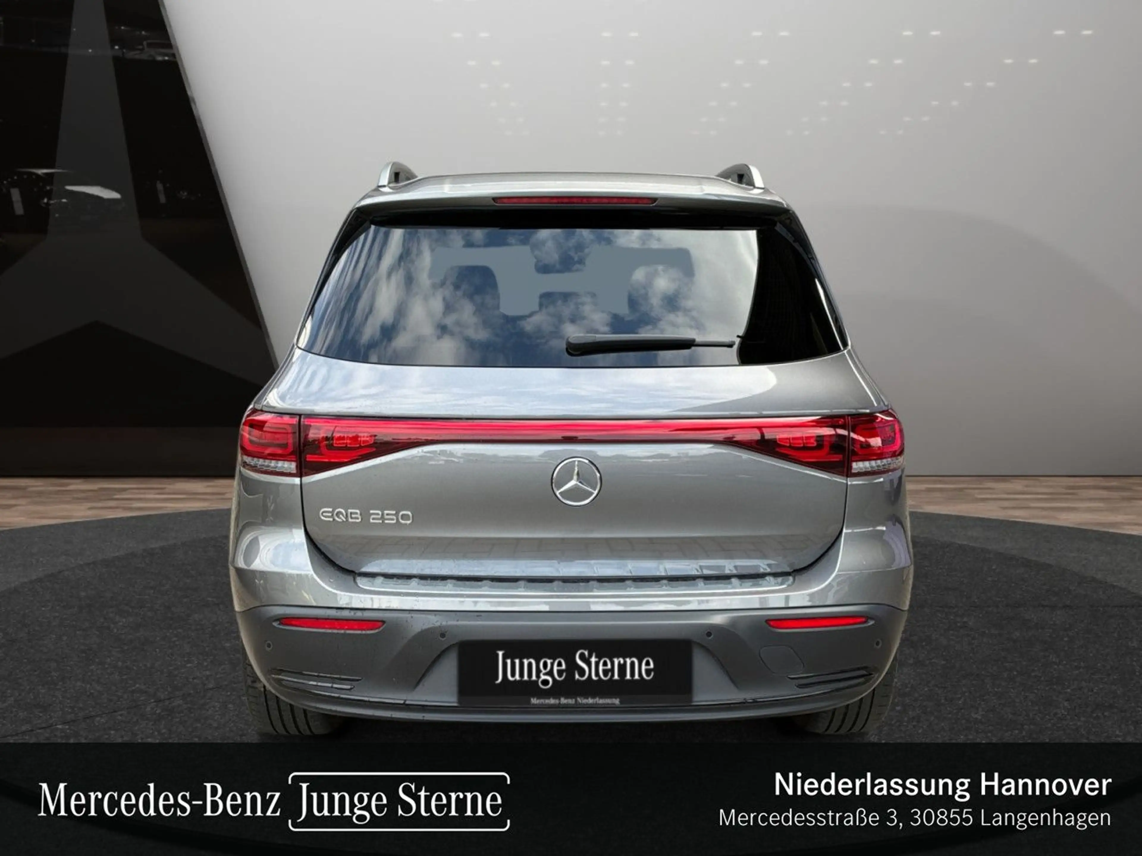 Mercedes-Benz EQB 250 PROG+NIGHT+ADVANCED+KAMERA — photo 9