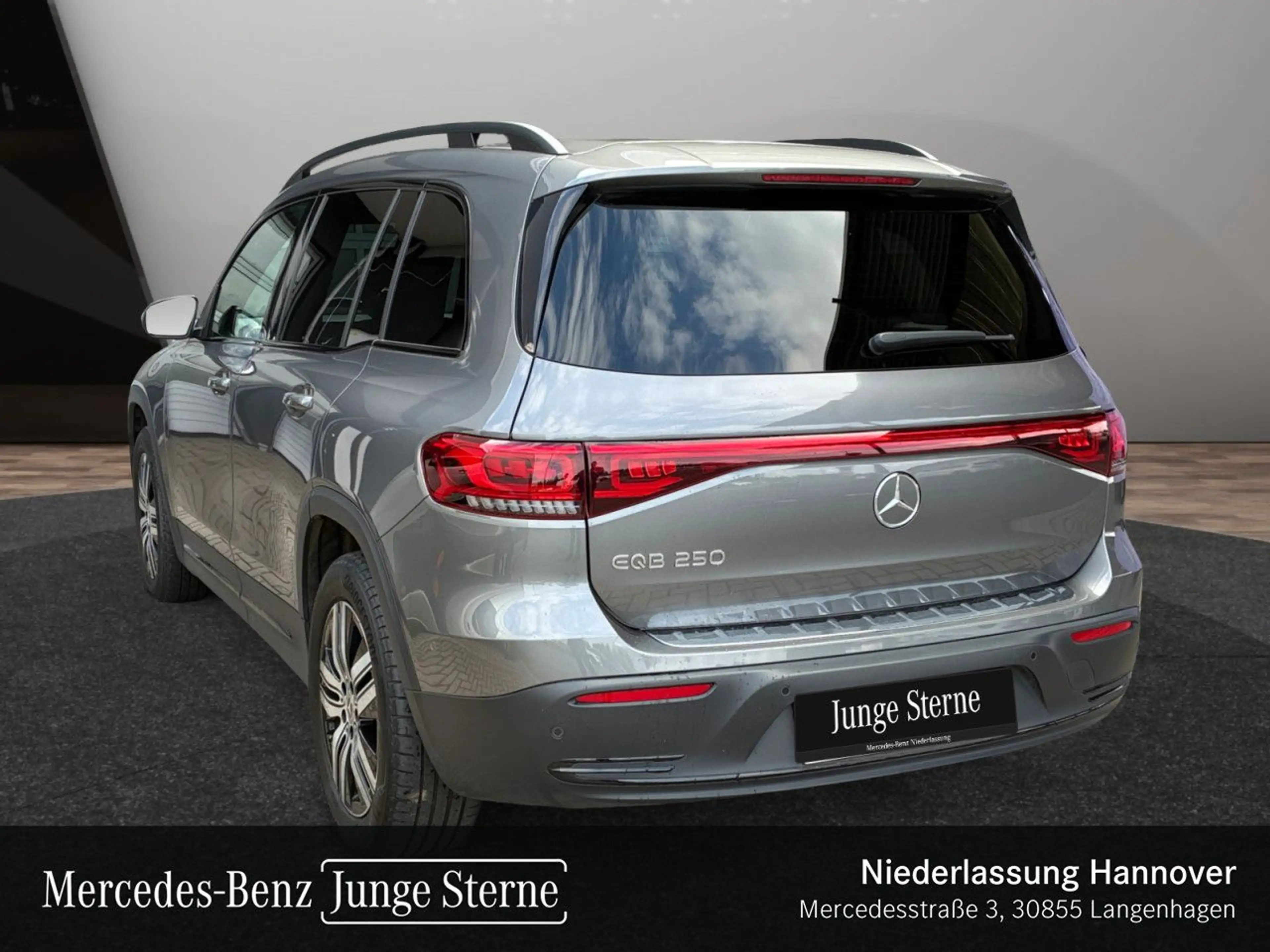 Mercedes-Benz EQB 250 PROG+NIGHT+ADVANCED+KAMERA — photo 10