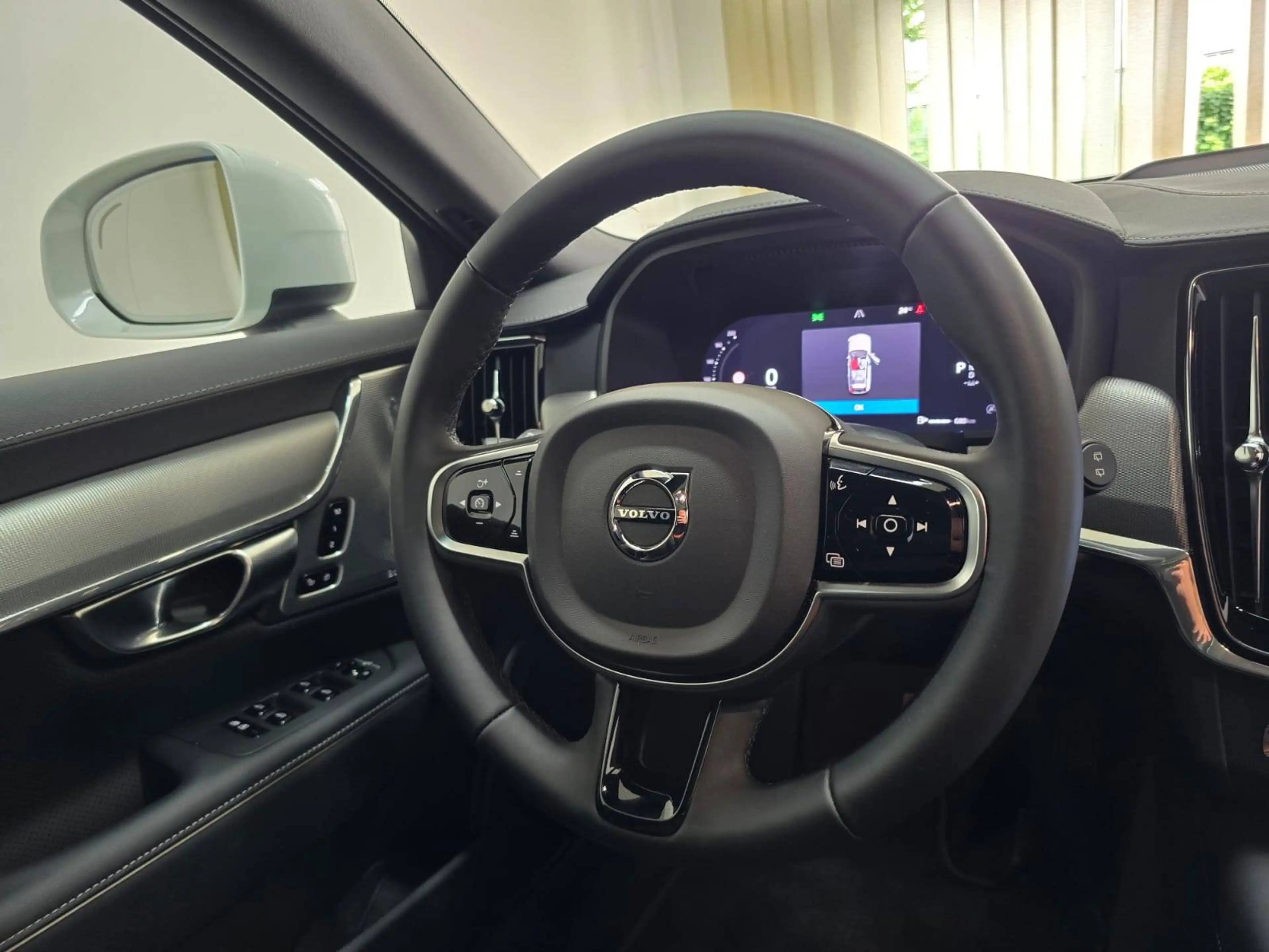 Volvo V90 Cross Country Ultimate AWD Panorama 360° Bowers&Wilkins Standheizung 1.Hand — photo 12