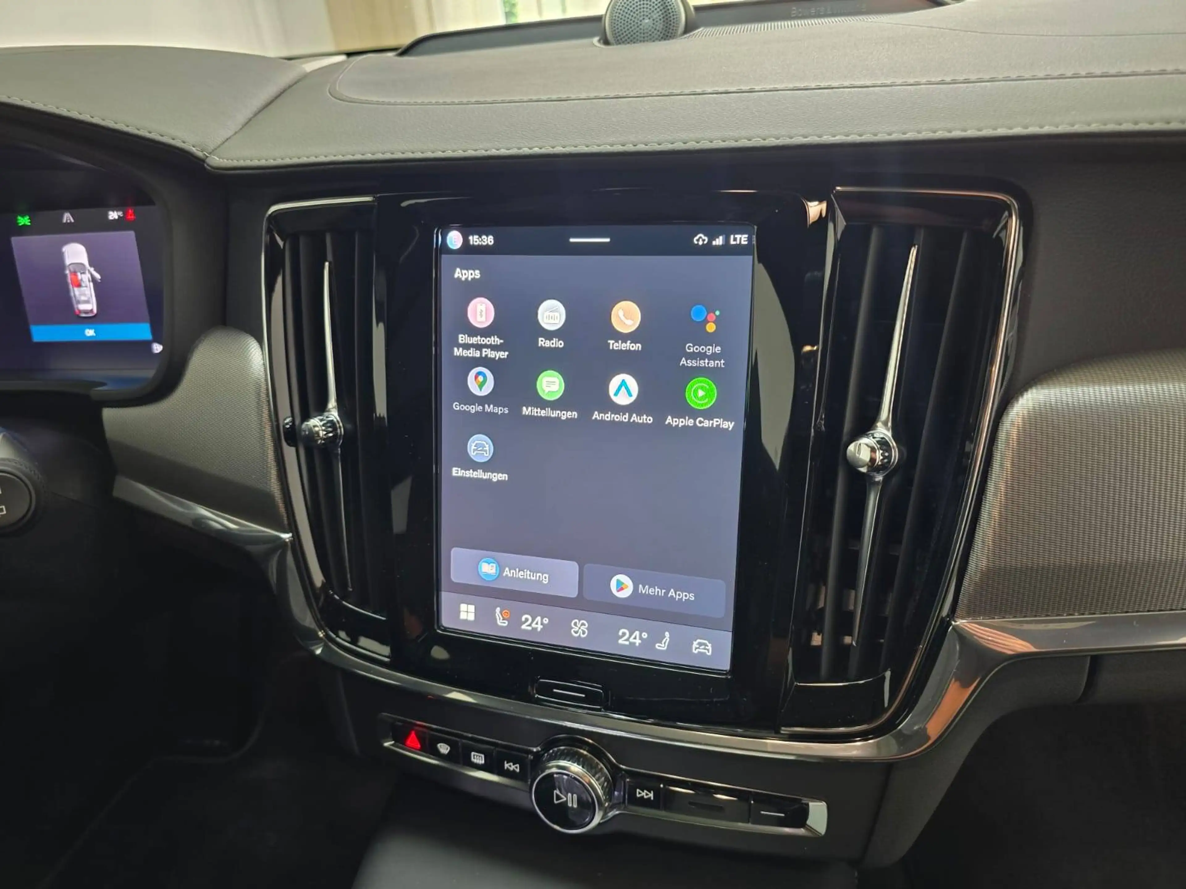Volvo V90 Cross Country Ultimate AWD Panorama 360° Bowers&Wilkins Standheizung 1.Hand — photo 14