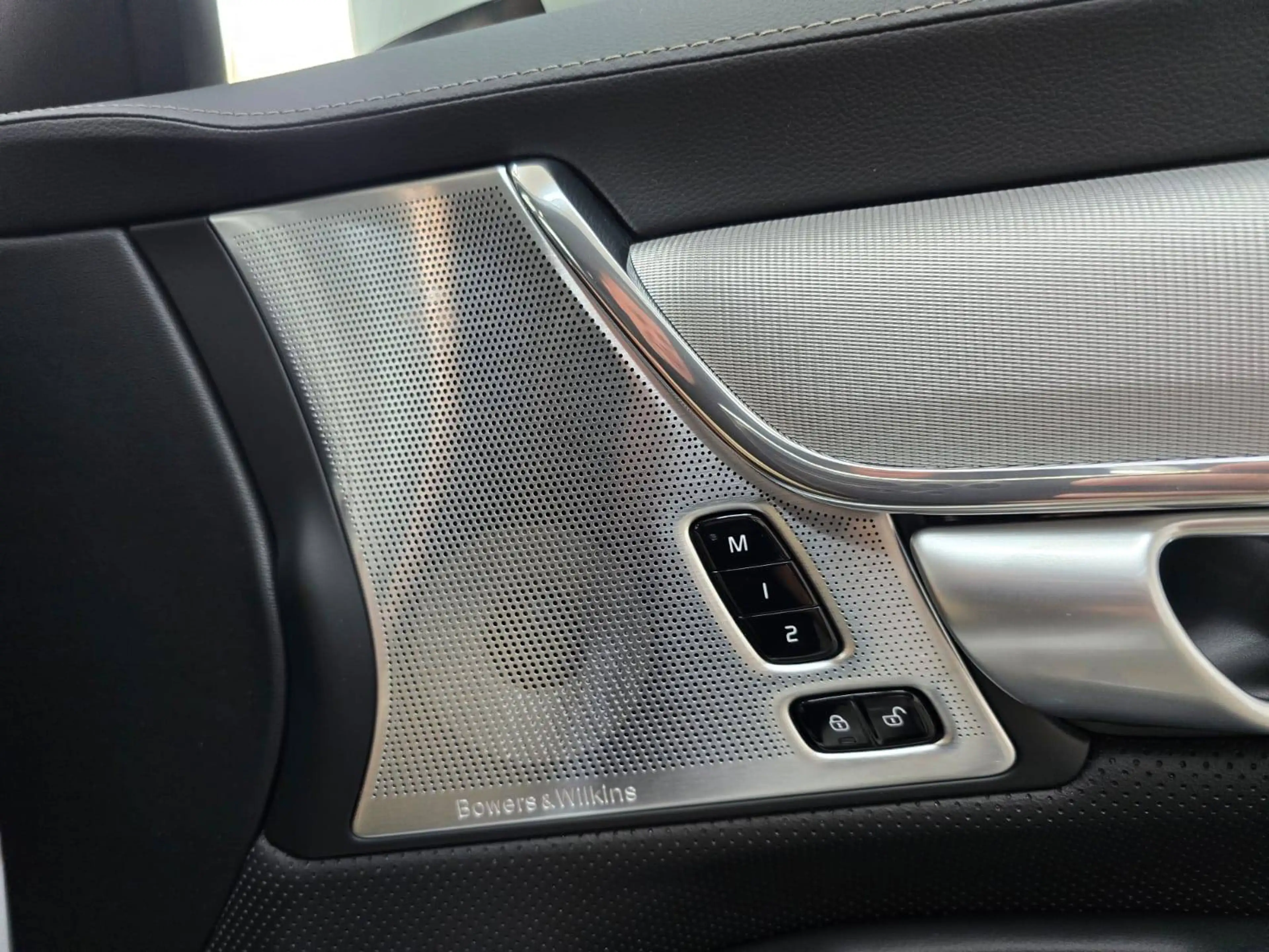 Volvo V90 Cross Country Ultimate AWD Panorama 360° Bowers&Wilkins Standheizung 1.Hand — photo 10