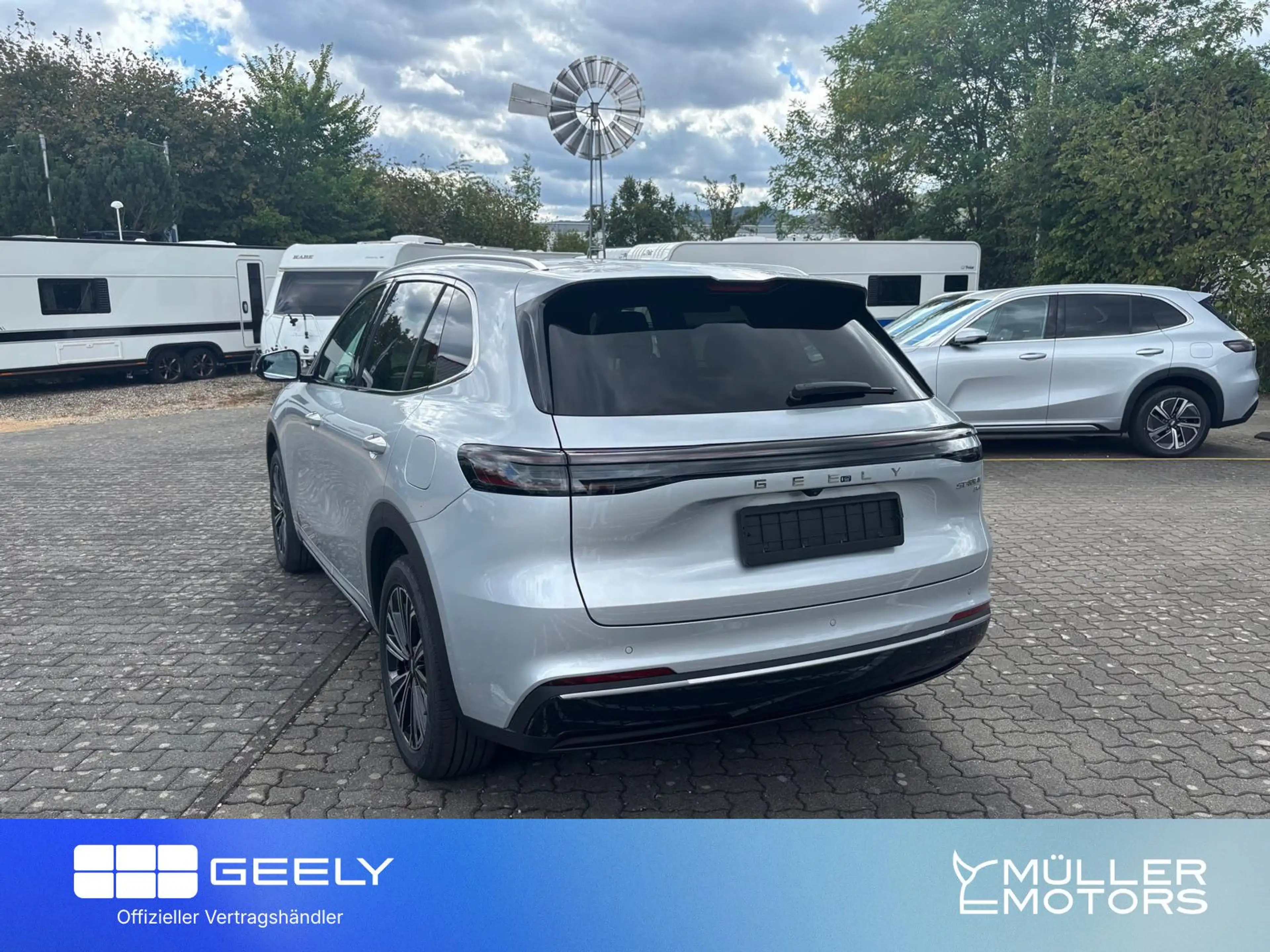 Geely Starray EM-i Max+ Massage Head-Up Panorama — photo 8