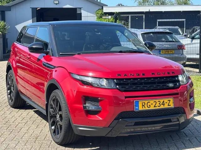 Land Rover Range Rover Evoque view 3