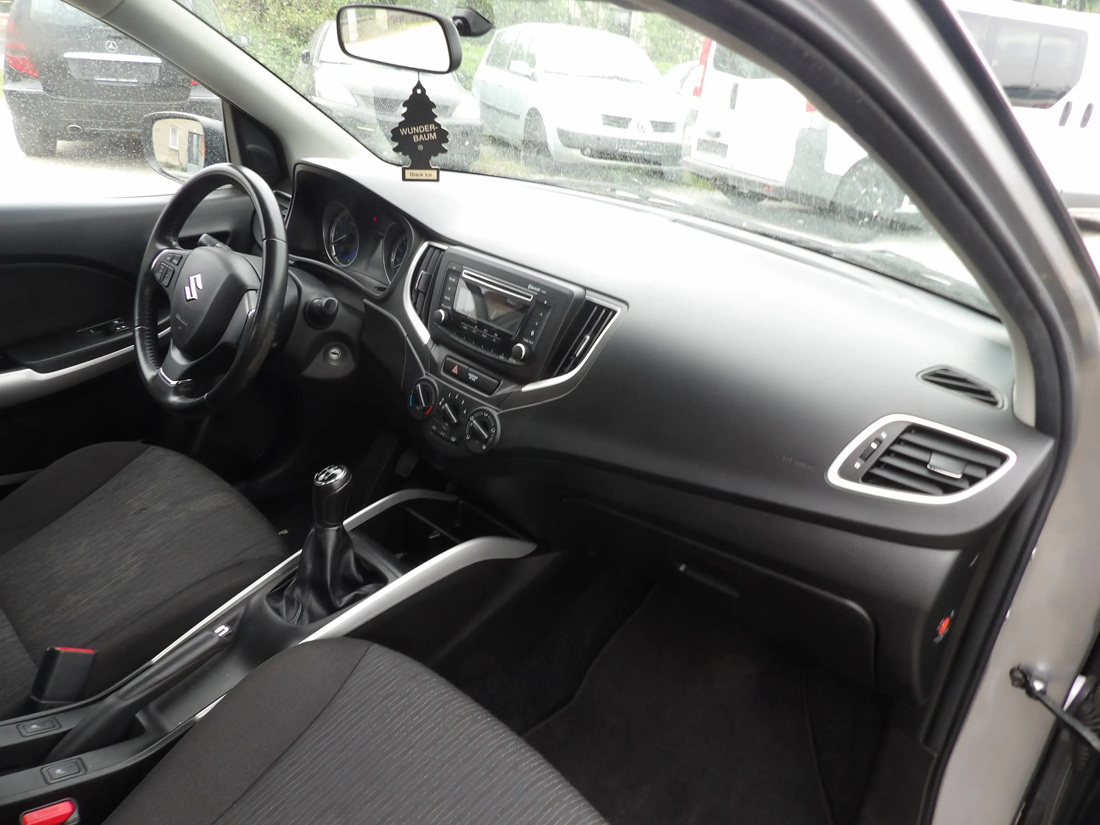 Suzuki Baleno Basic Klima CD Radio Sitzheizung Freisprechanlage HU AU Neu — photo 9