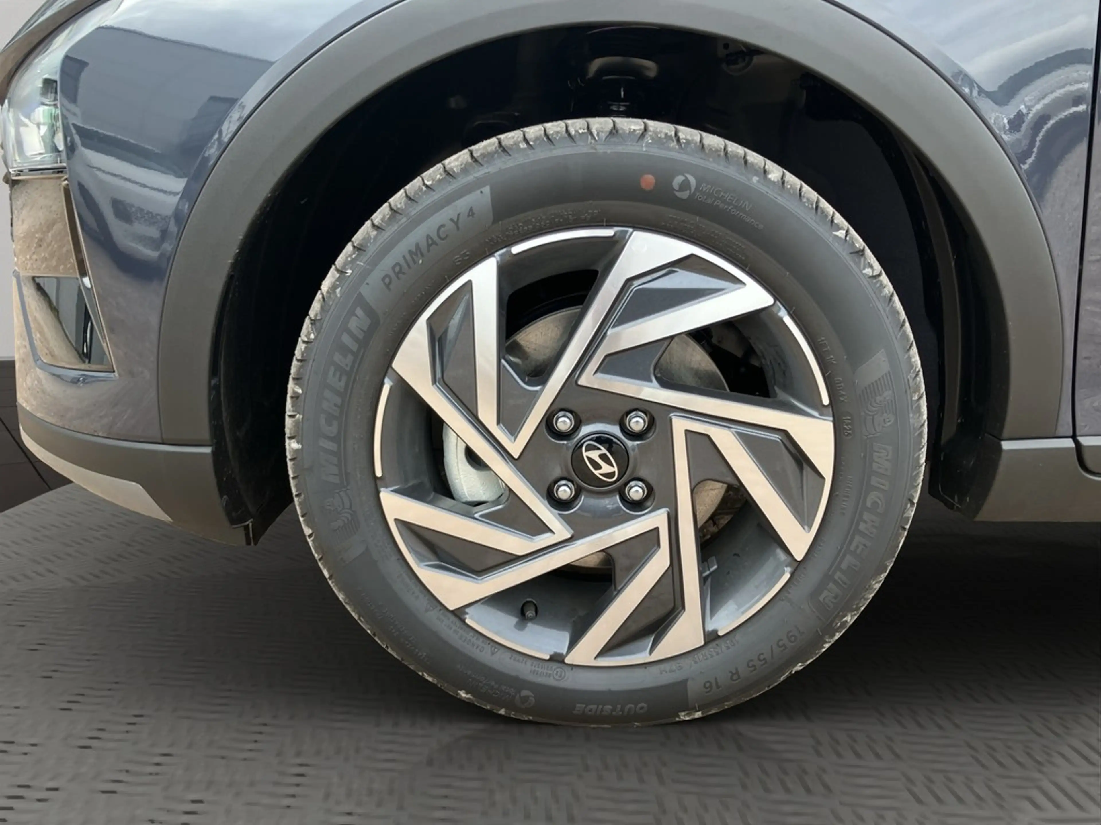 Hyundai BAYON 1.0 T-GDI Trend BOSE SOUND — photo 3