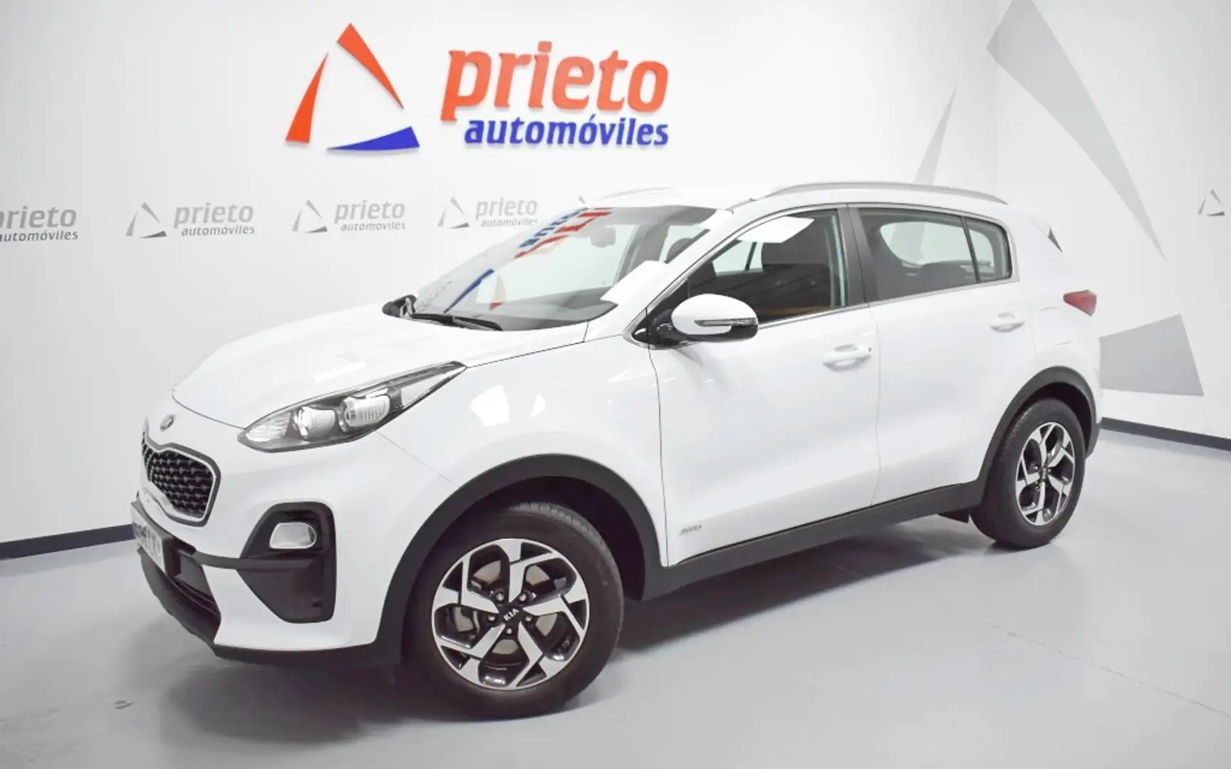 Kia Sportage 1.6 MHEV Business 4x4 136 Blanco - 1