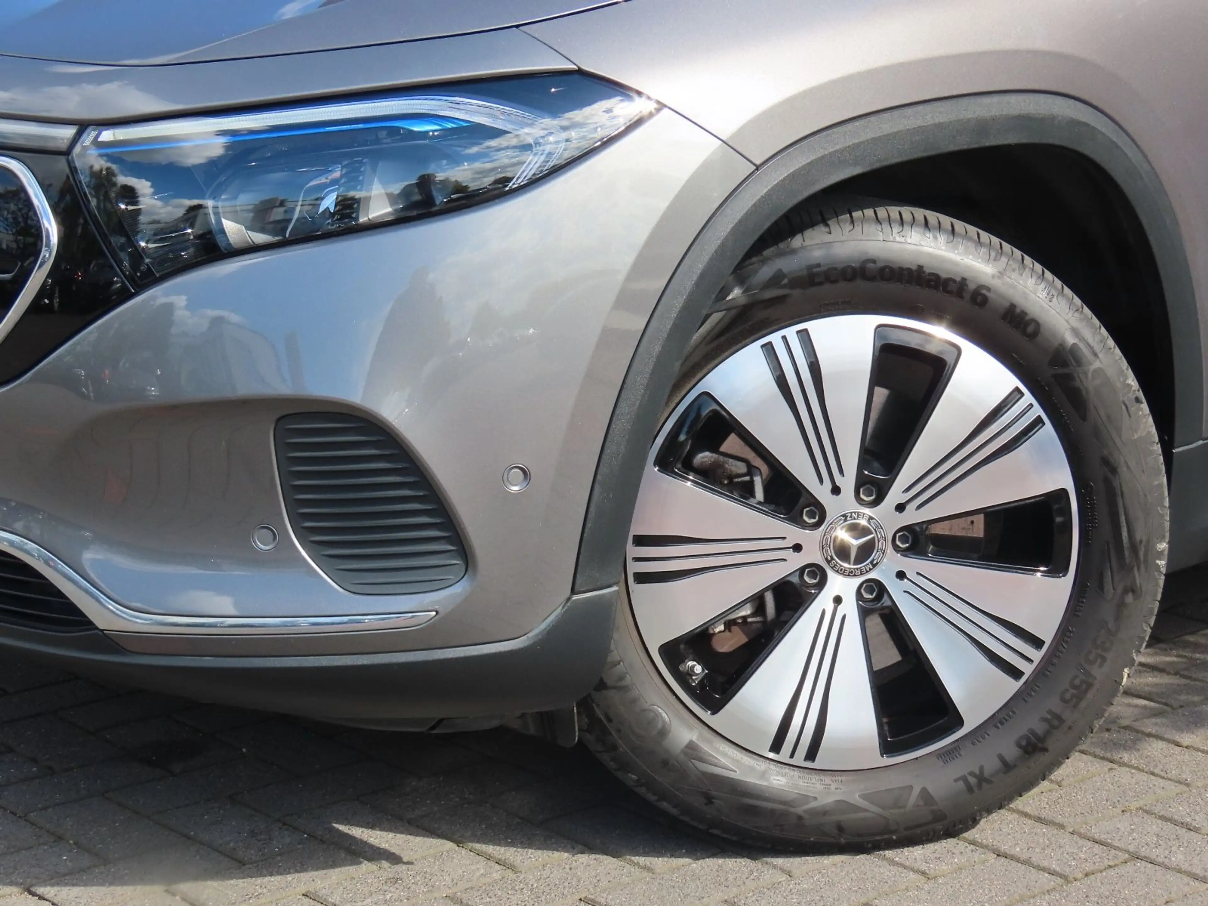 Mercedes-Benz EQA 250 Autom. Leder Ambiente Klima Sitzheizung — photo 5
