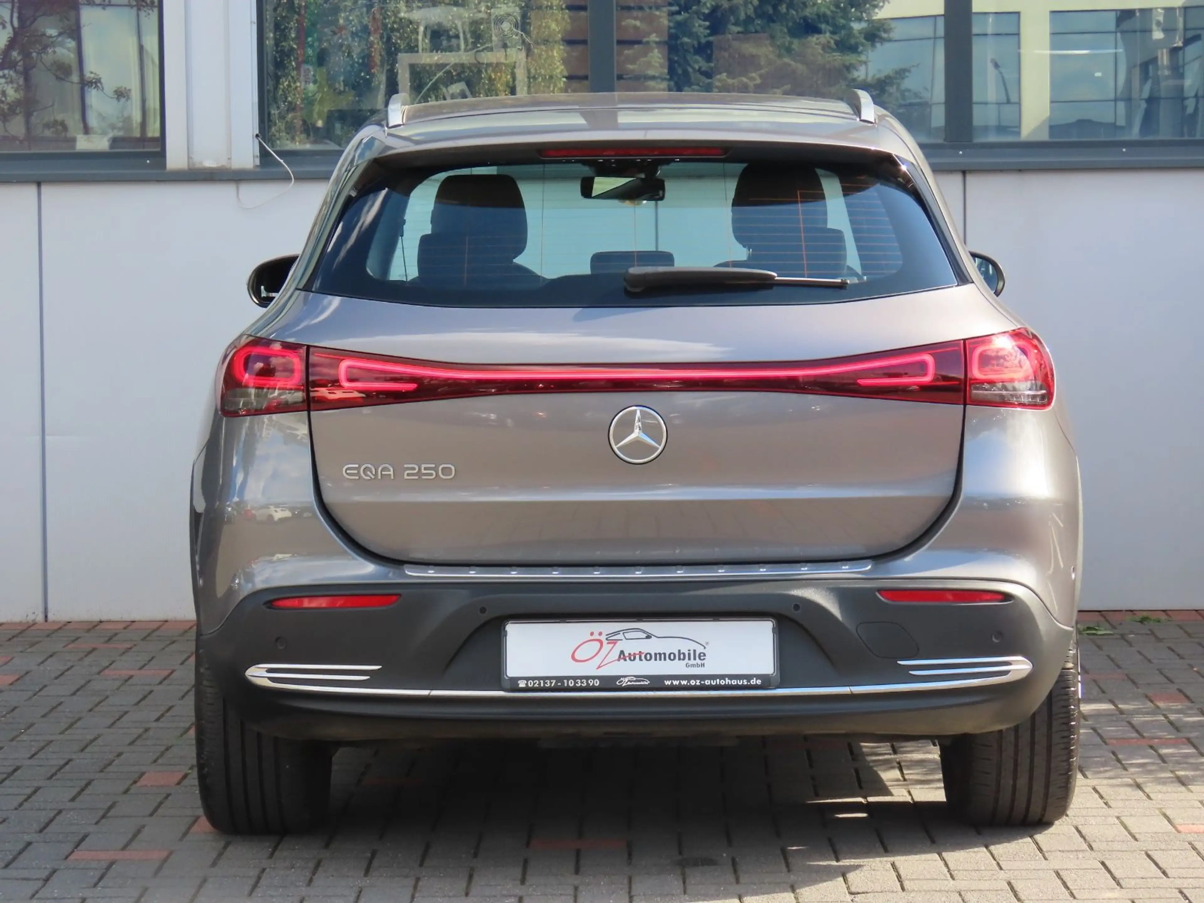 Mercedes-Benz EQA 250 Autom. Leder Ambiente Klima Sitzheizung — photo 7