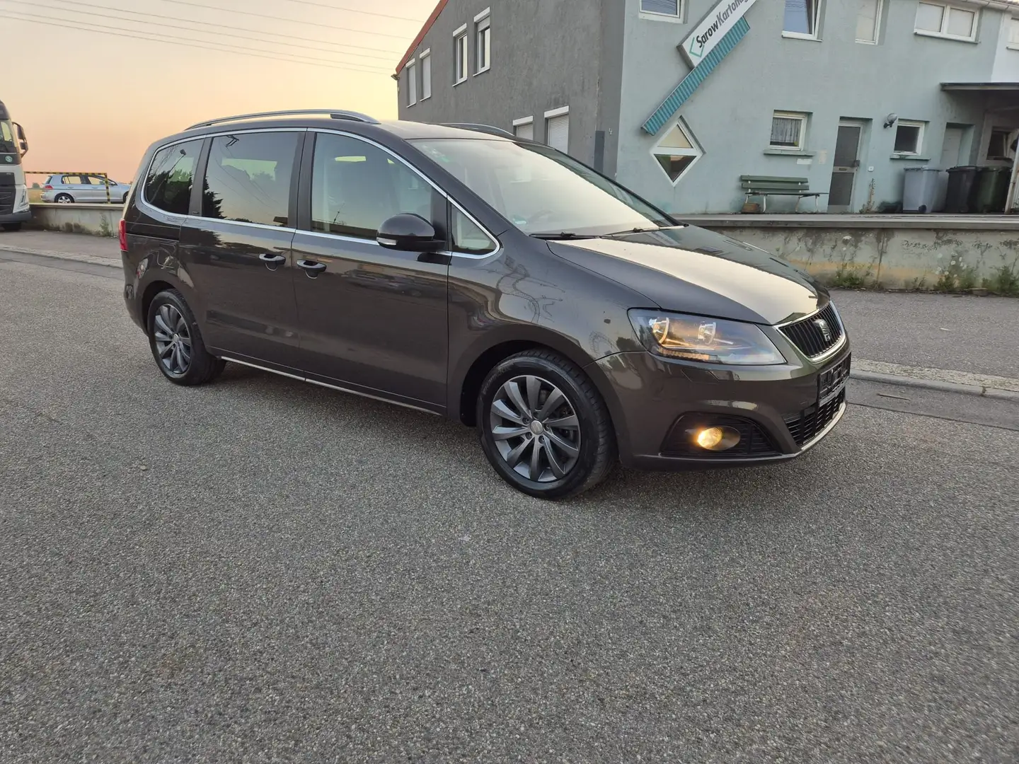 SEAT Alhambra I-Tech Bruin - 1