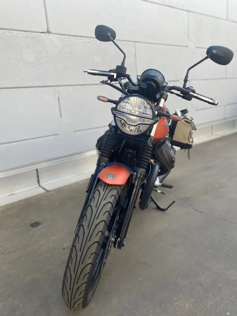 Moto Guzzi V 7 IV stone 850 Naranja - 2
