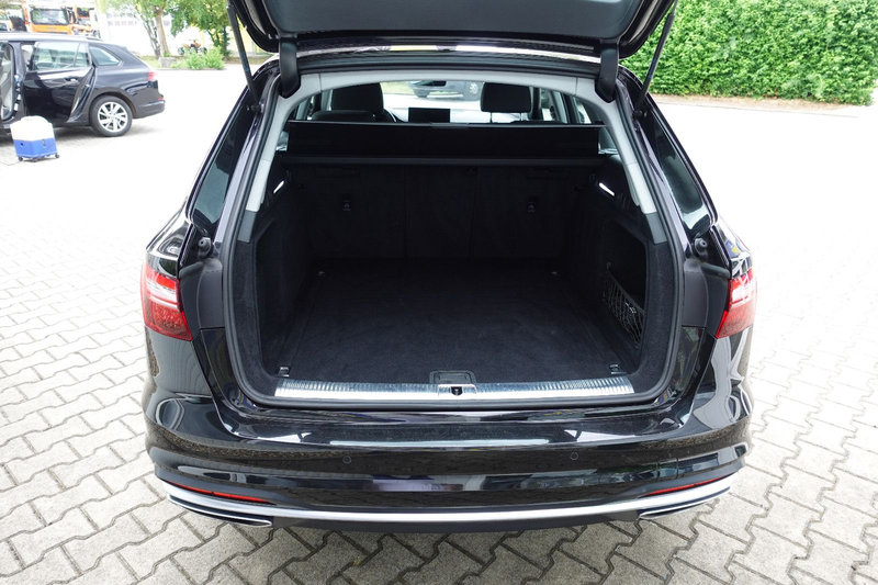 Audi A4 Avant 35 TDI advanced — photo 12